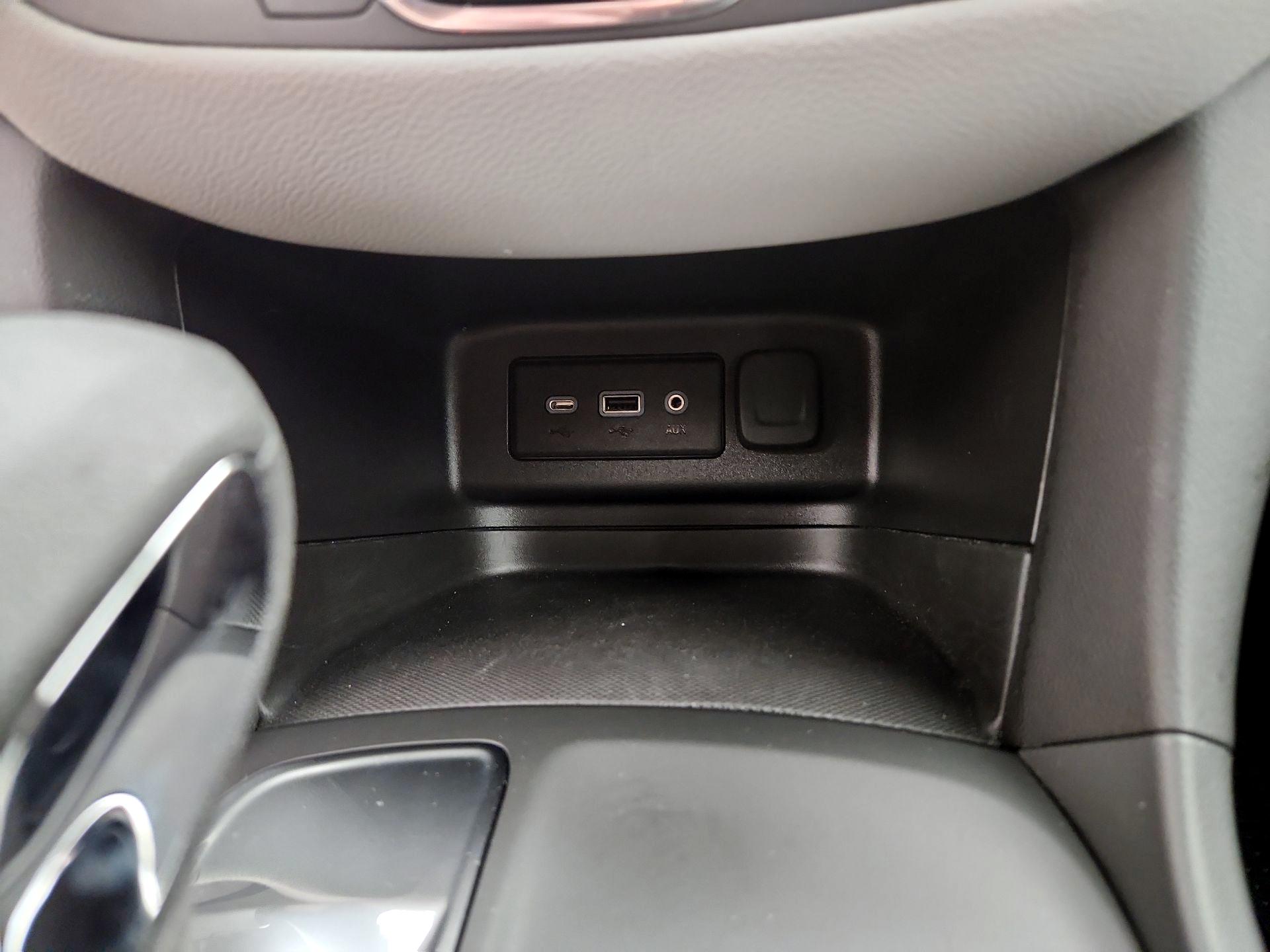 Thumbnail: 2024 Chevrolet Equinox - 18