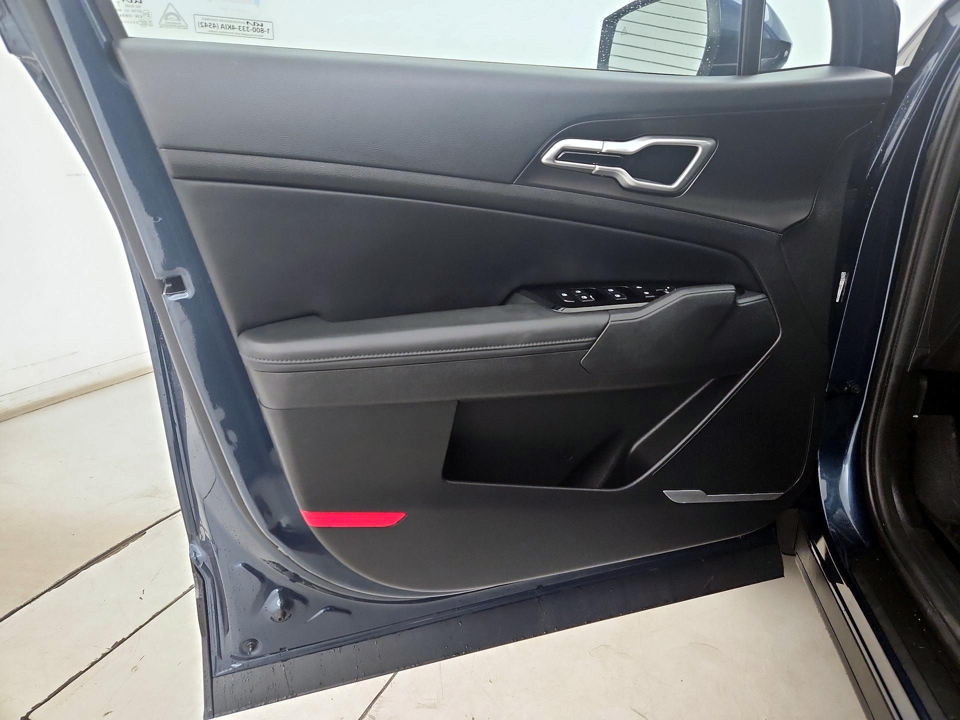 Thumbnail: 2024 Kia Sportage - 12