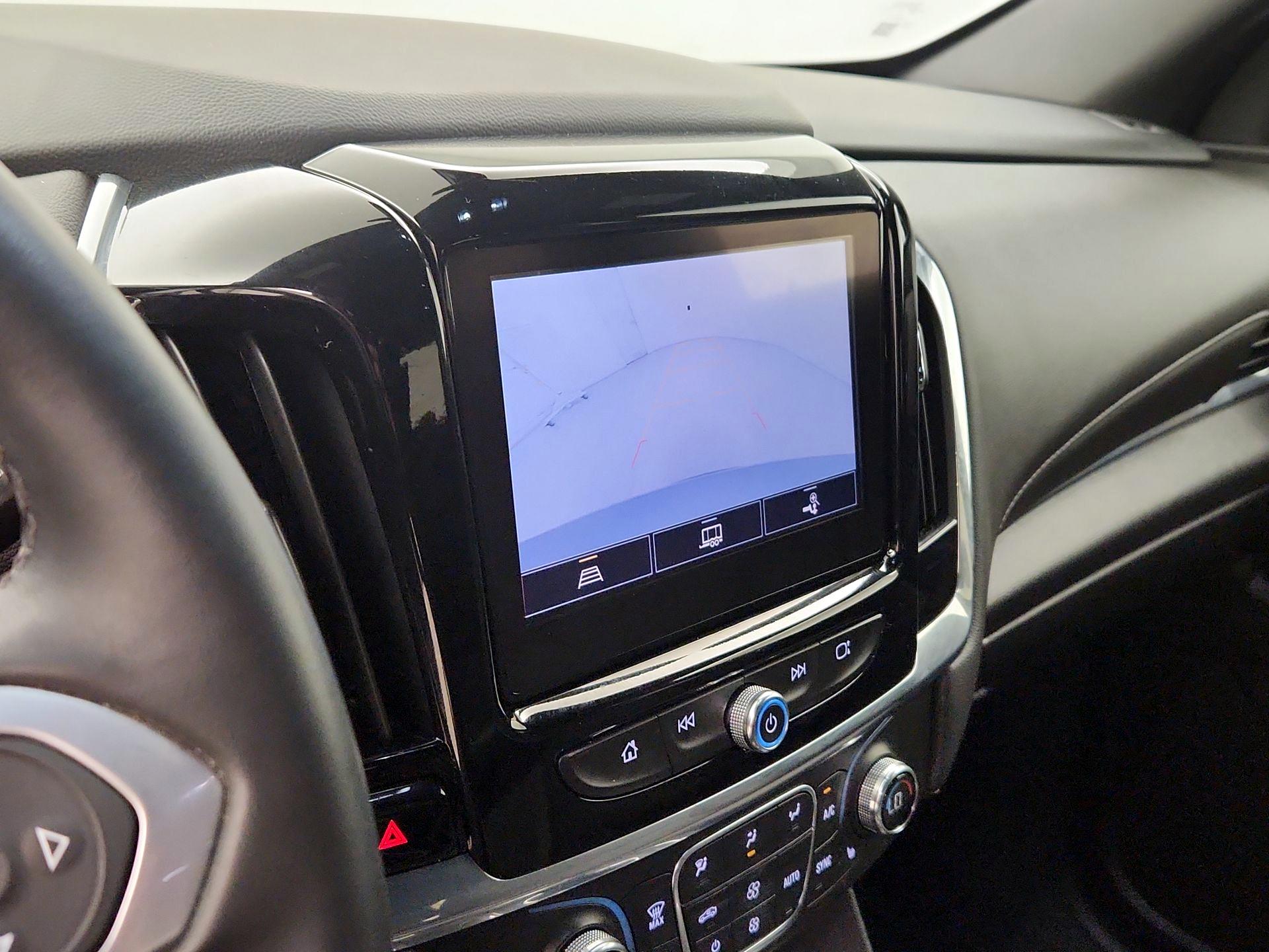 Thumbnail: 2023 Chevrolet Traverse - 14