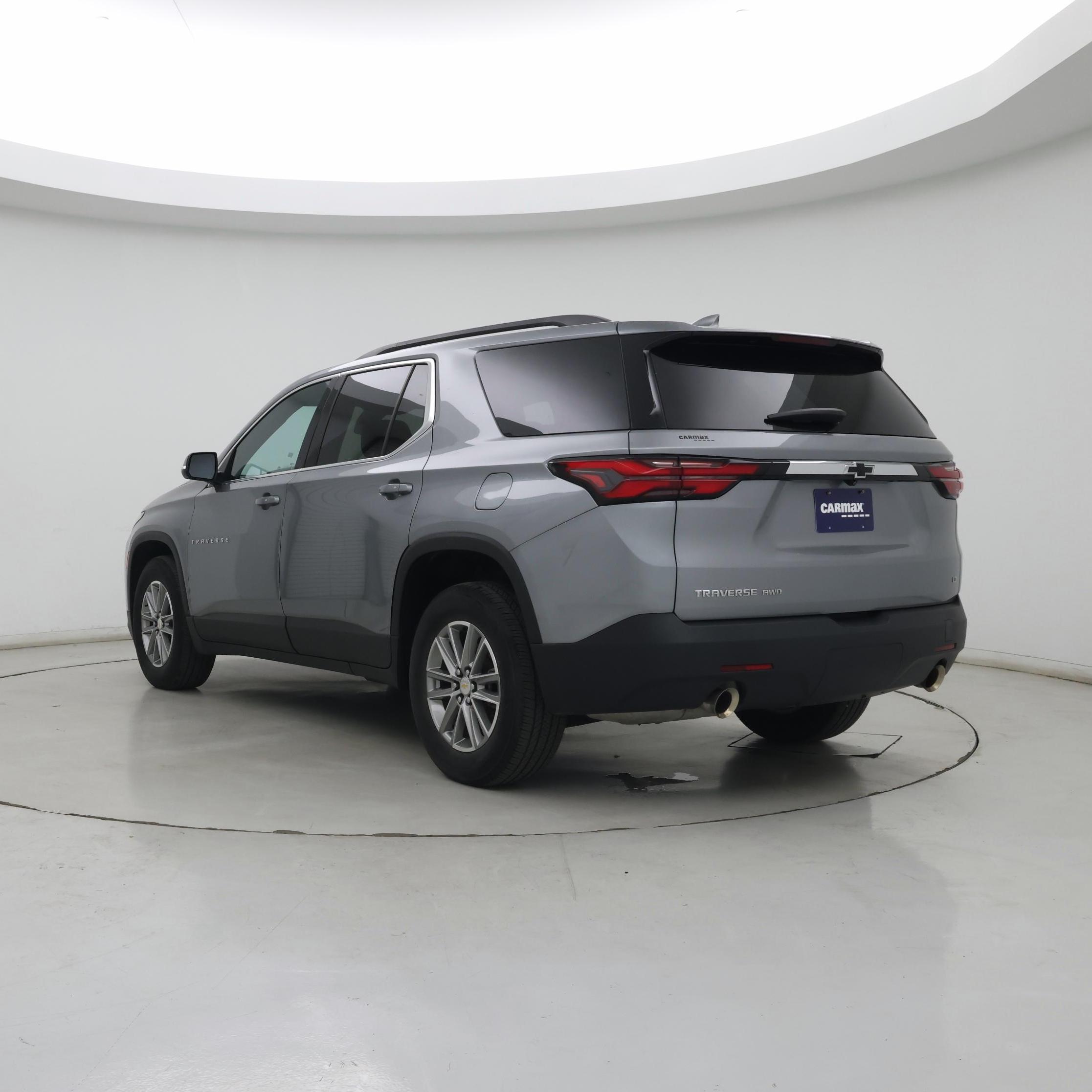 Thumbnail: 2023 Chevrolet Traverse - 2