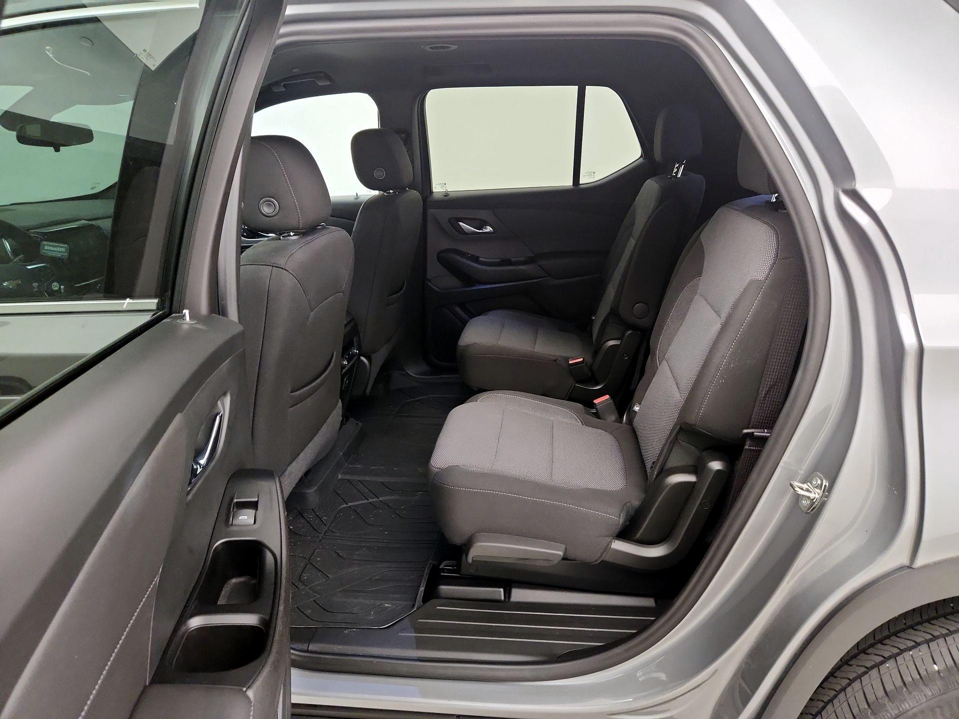 Thumbnail: 2023 Chevrolet Traverse - 19