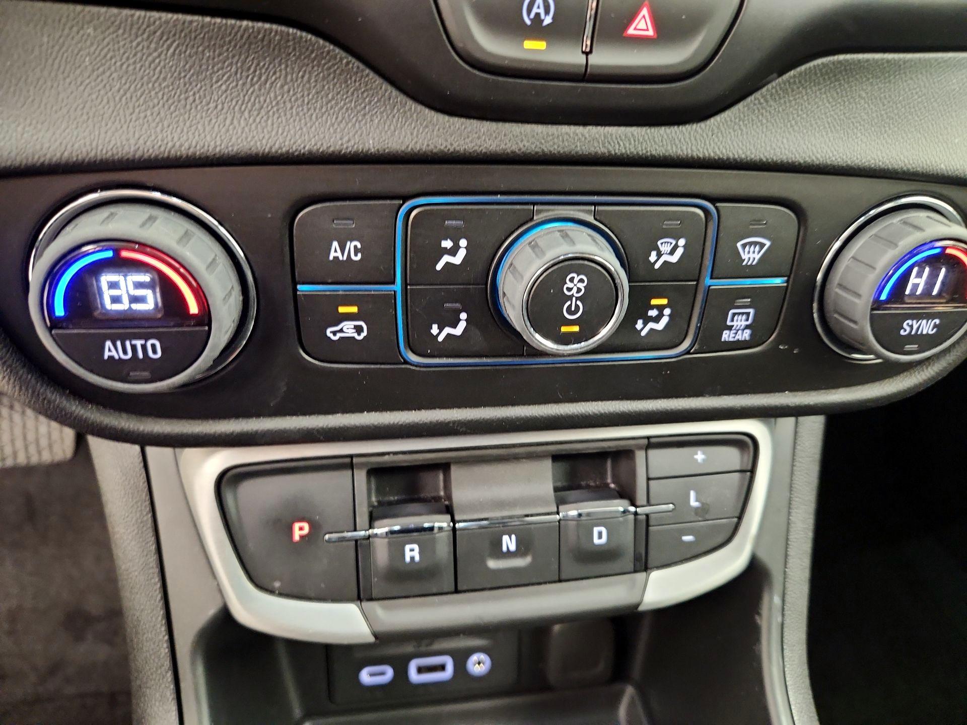 Thumbnail: 2023 GMC Terrain - 17