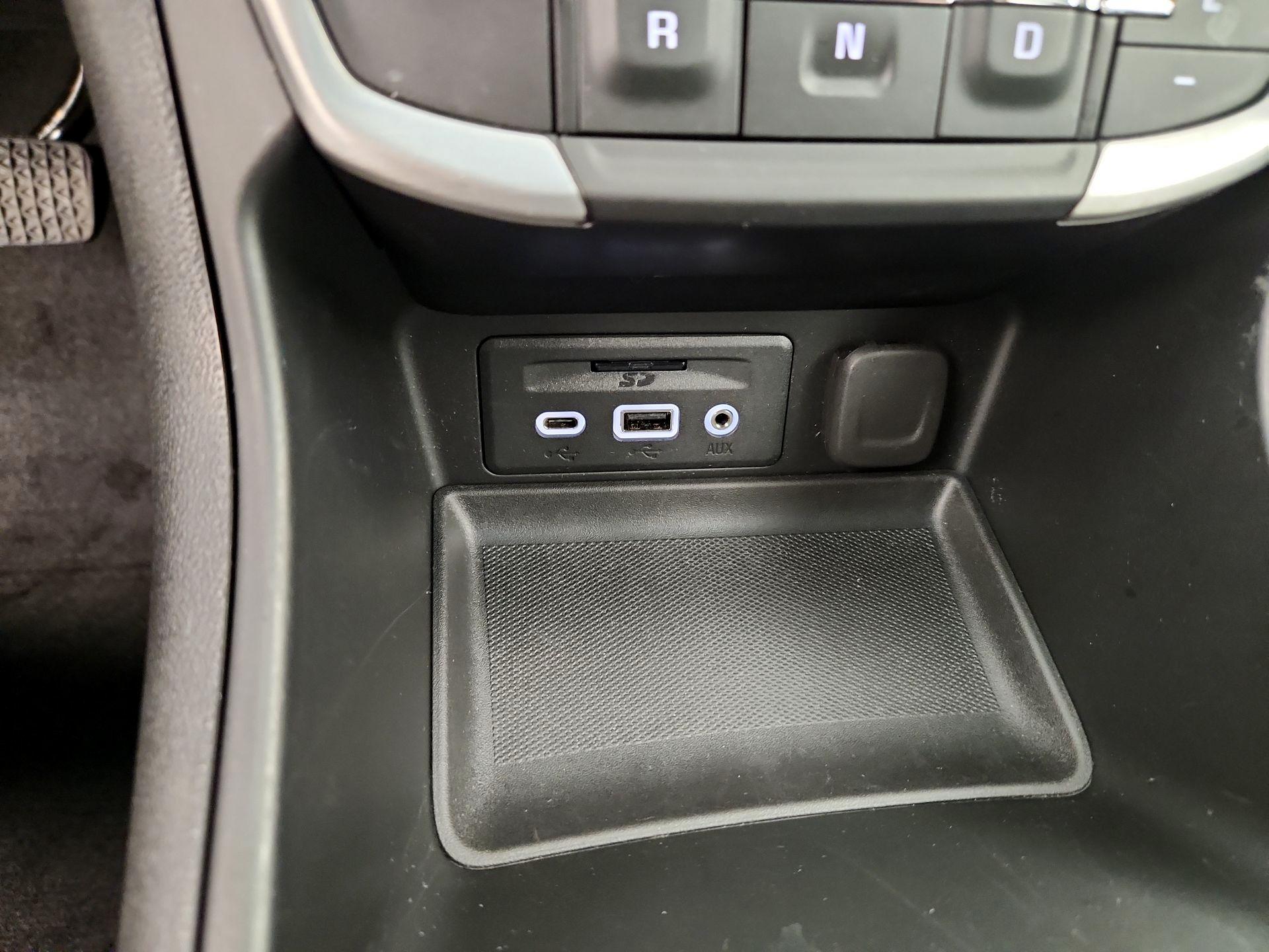 Thumbnail: 2023 GMC Terrain - 19