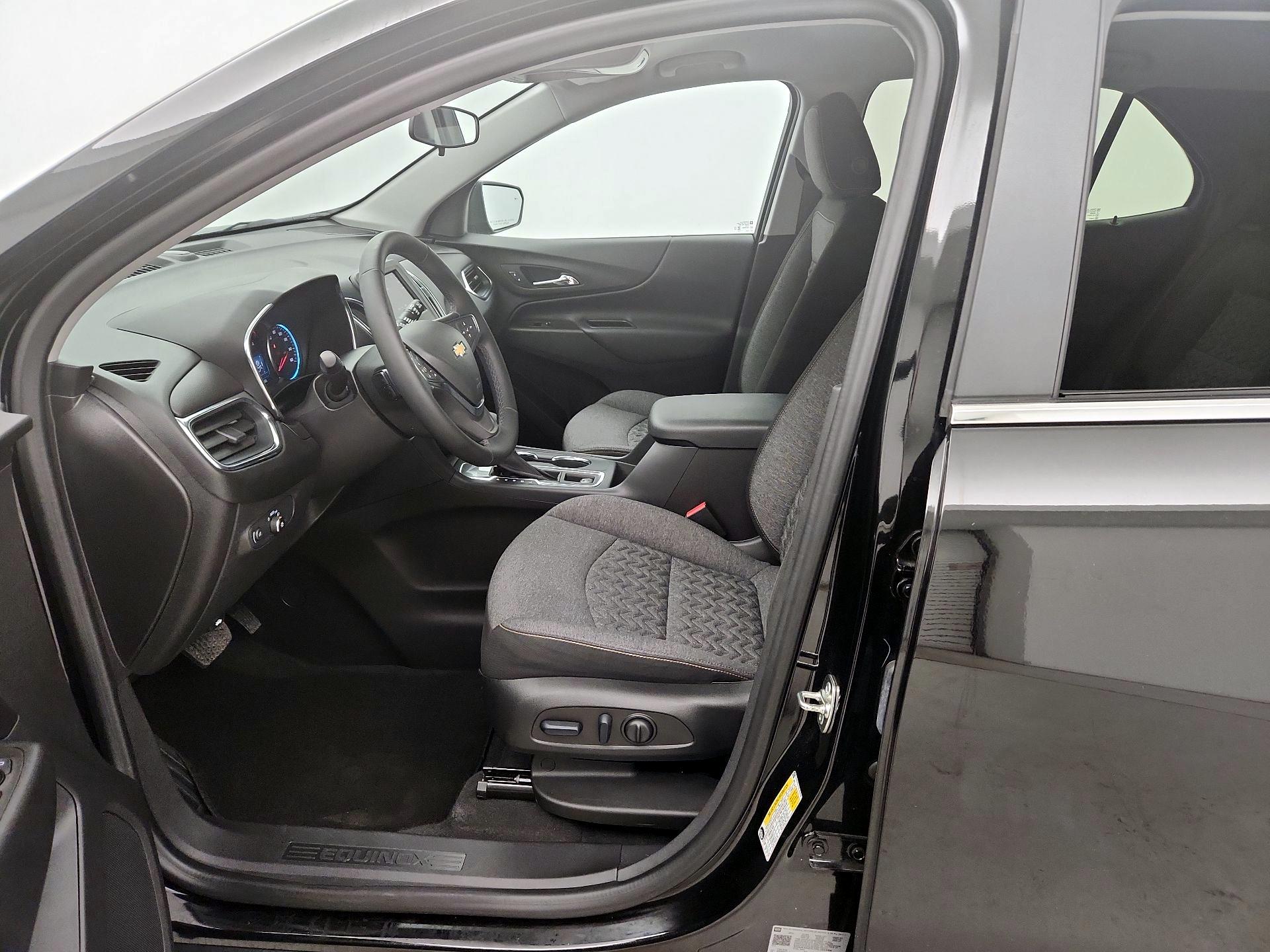 Thumbnail: 2024 Chevrolet Equinox - 11