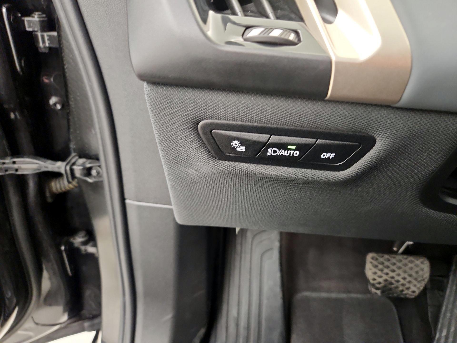 Thumbnail: 2023 BMW iX - 13