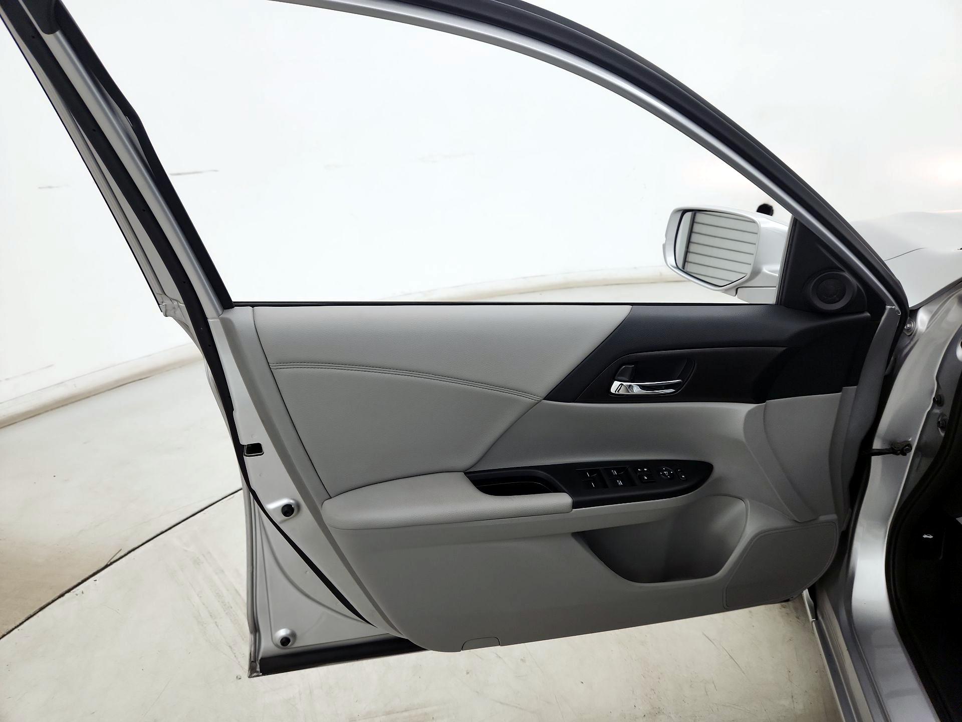 Thumbnail: 2014 Honda Accord - 12