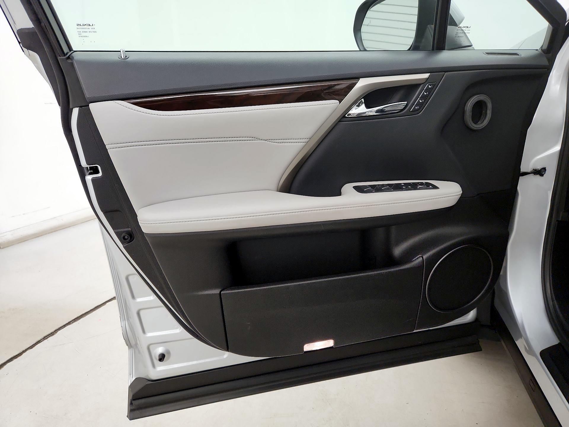 Thumbnail: 2019 Lexus RX - 12