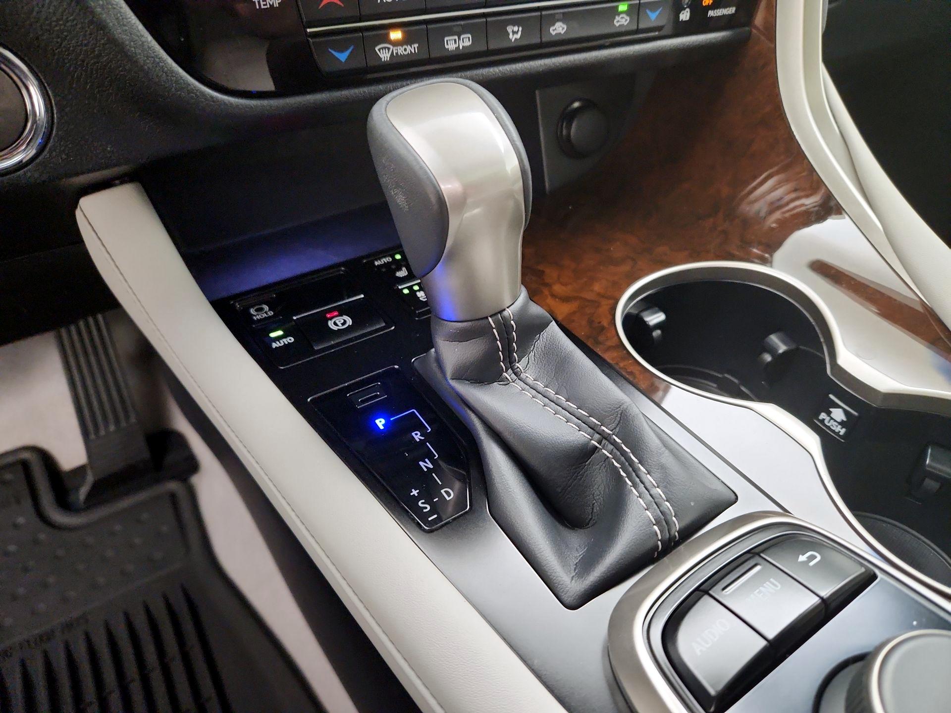 Thumbnail: 2019 Lexus RX - 17