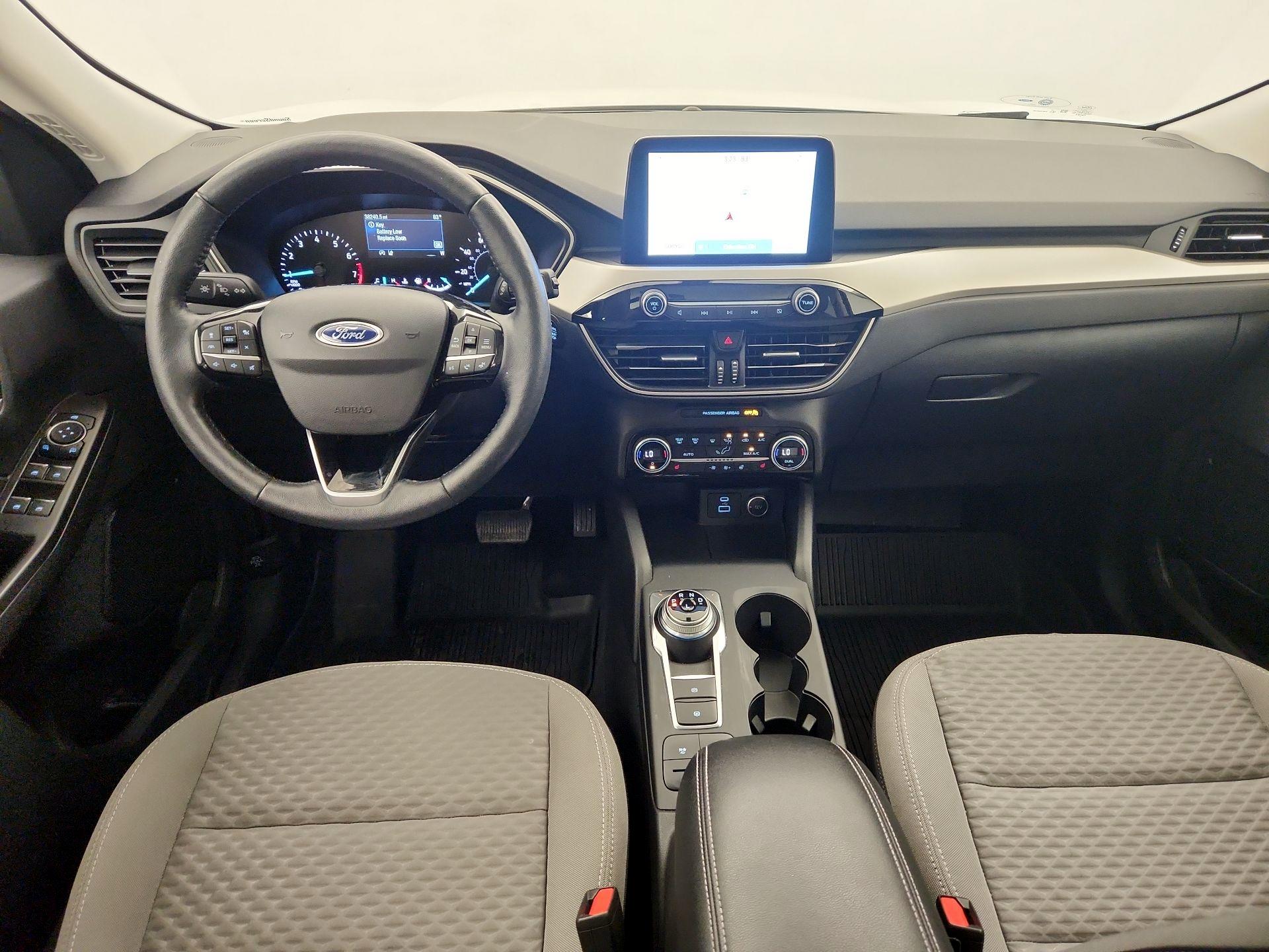 Thumbnail: 2021 Ford Escape - 9