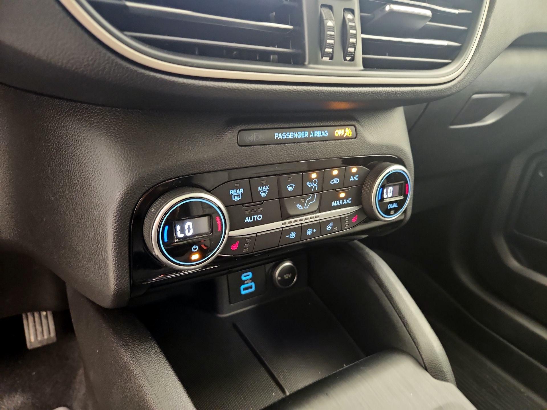 Thumbnail: 2021 Ford Escape - 17