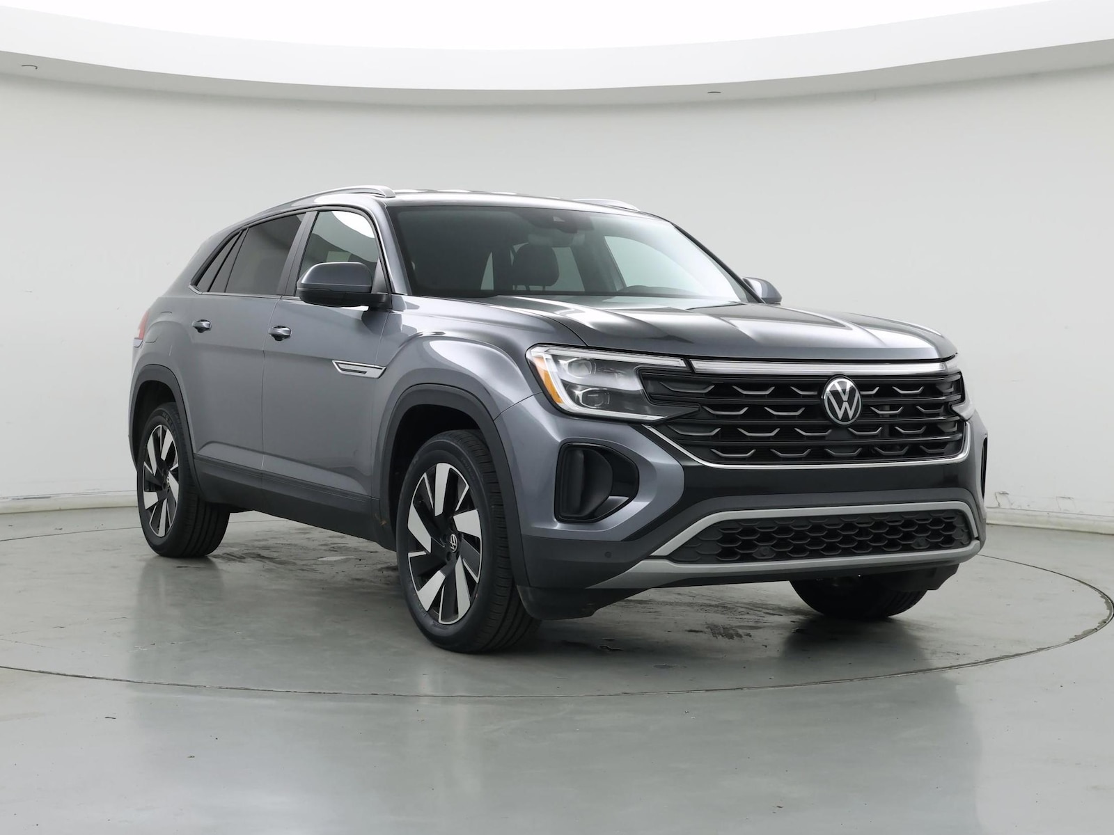 2024 Volkswagen Atlas Cross Sport SE w/Tech - Photo 2