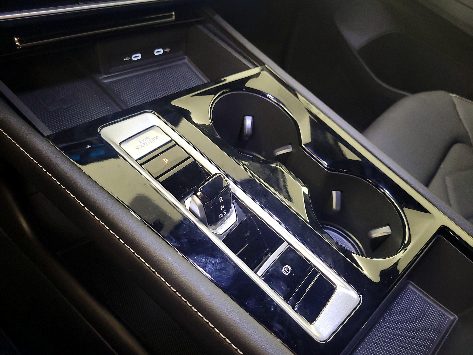 Thumbnail: 2024 Volkswagen Atlas - 17