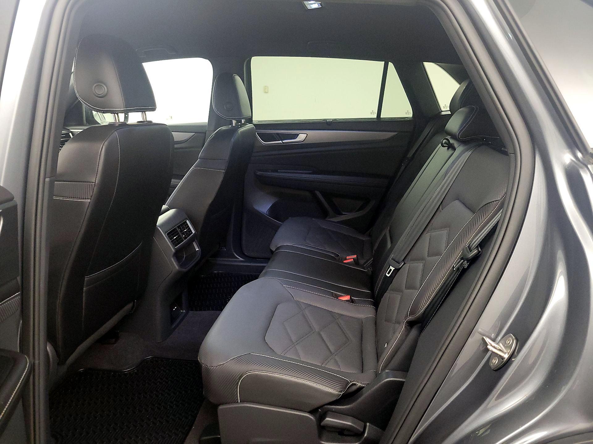 Thumbnail: 2024 Volkswagen Atlas - 19