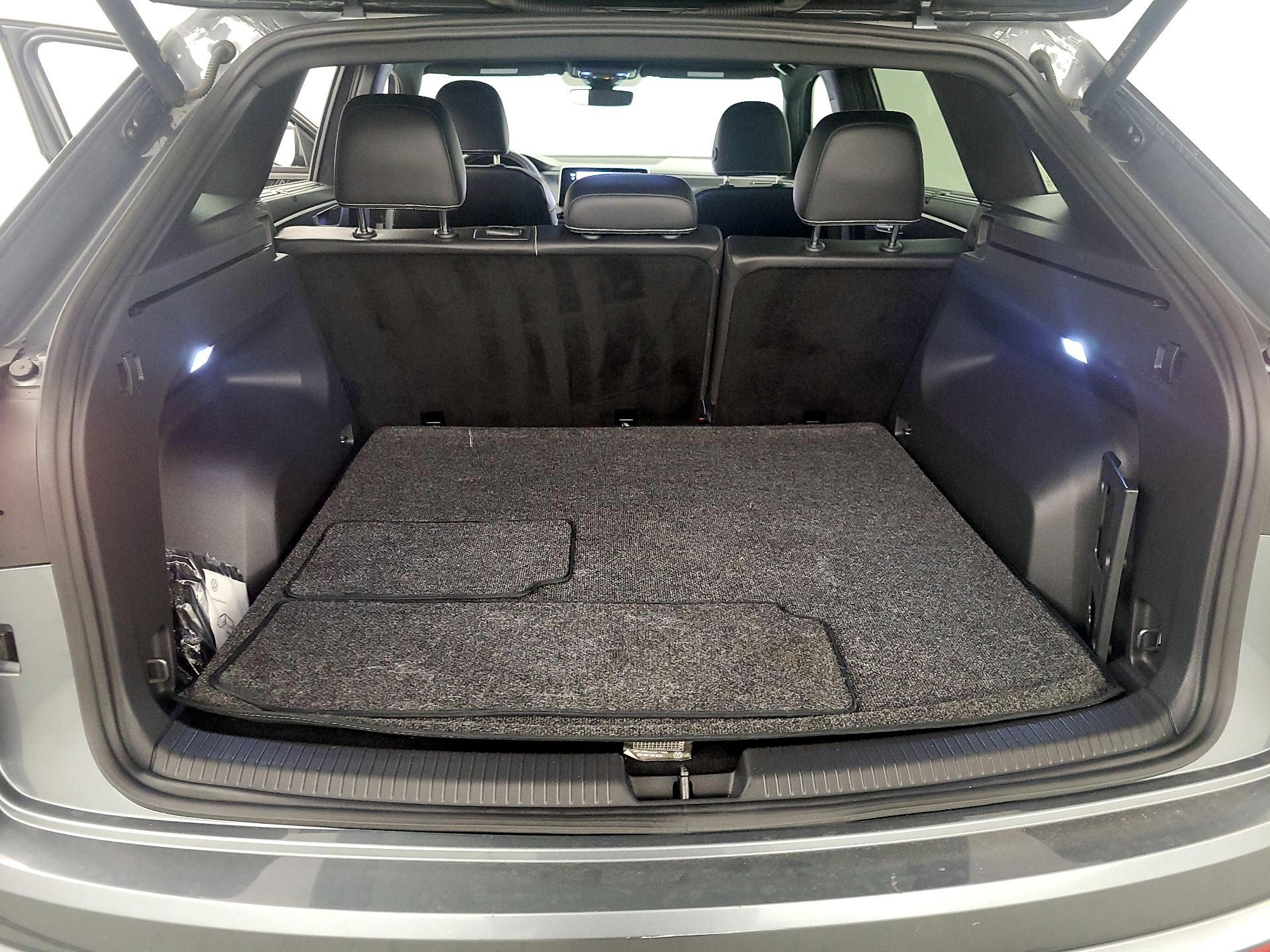 Thumbnail: 2024 Volkswagen Atlas - 20