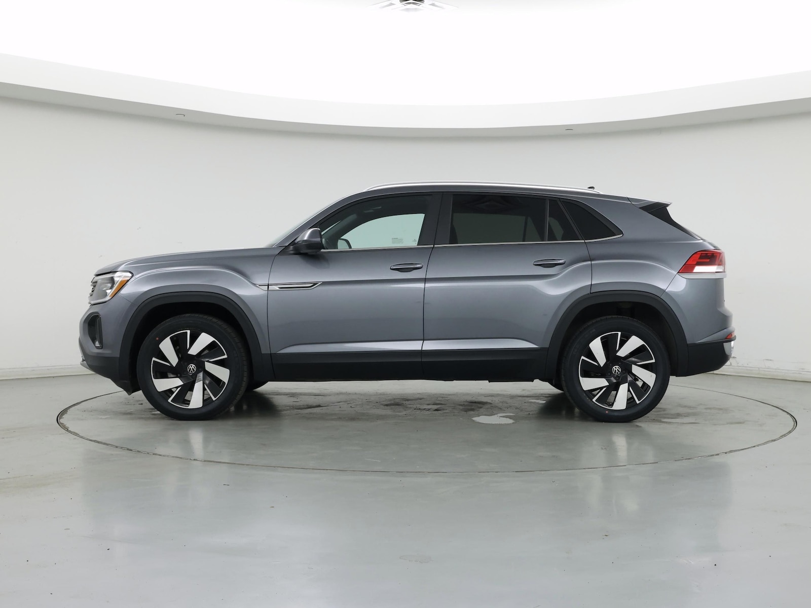 2024 Volkswagen Atlas Cross Sport SE w/Tech - Photo 4