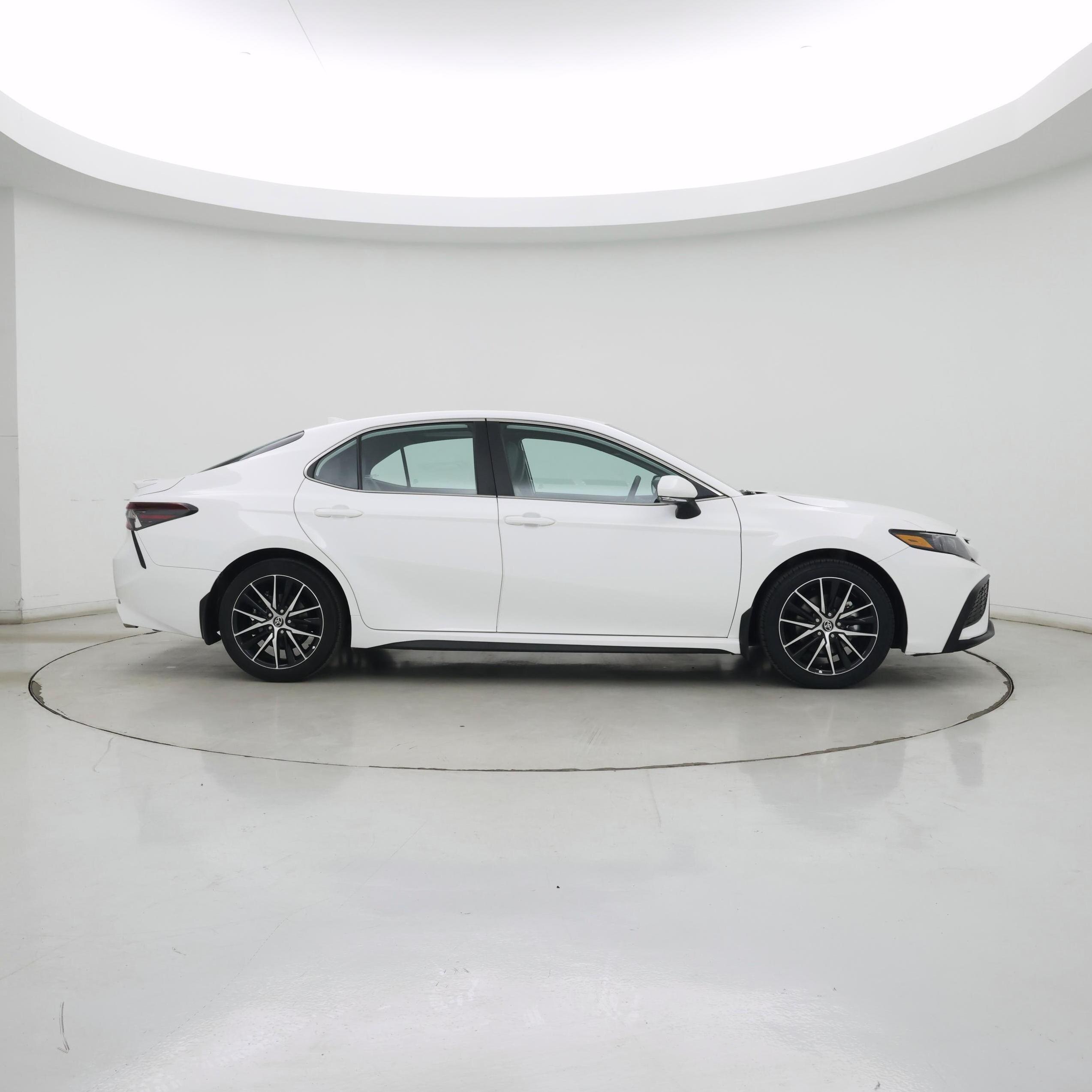 Thumbnail: 2024 Toyota Camry - 7