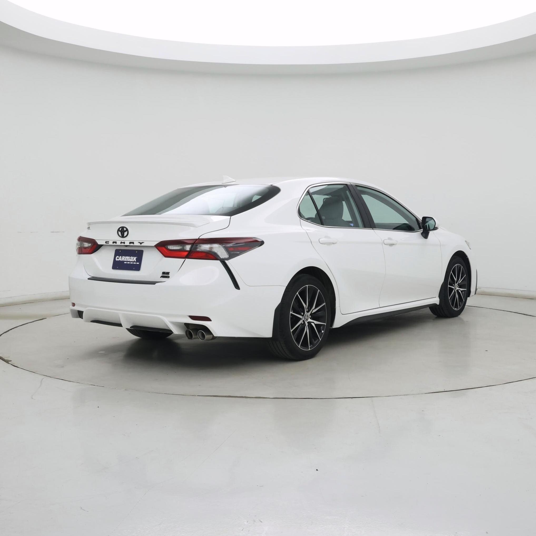 Thumbnail: 2024 Toyota Camry - 8