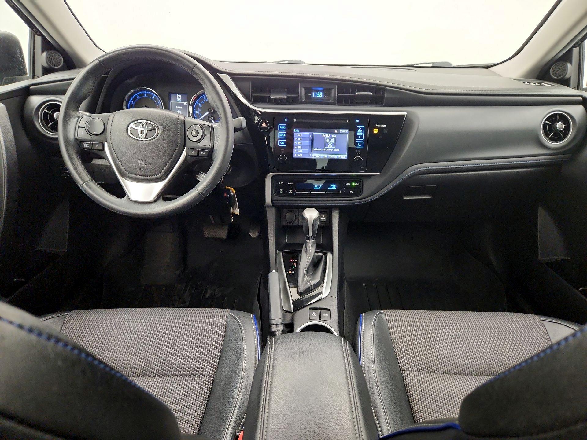 Thumbnail: 2017 Toyota Corolla - 9