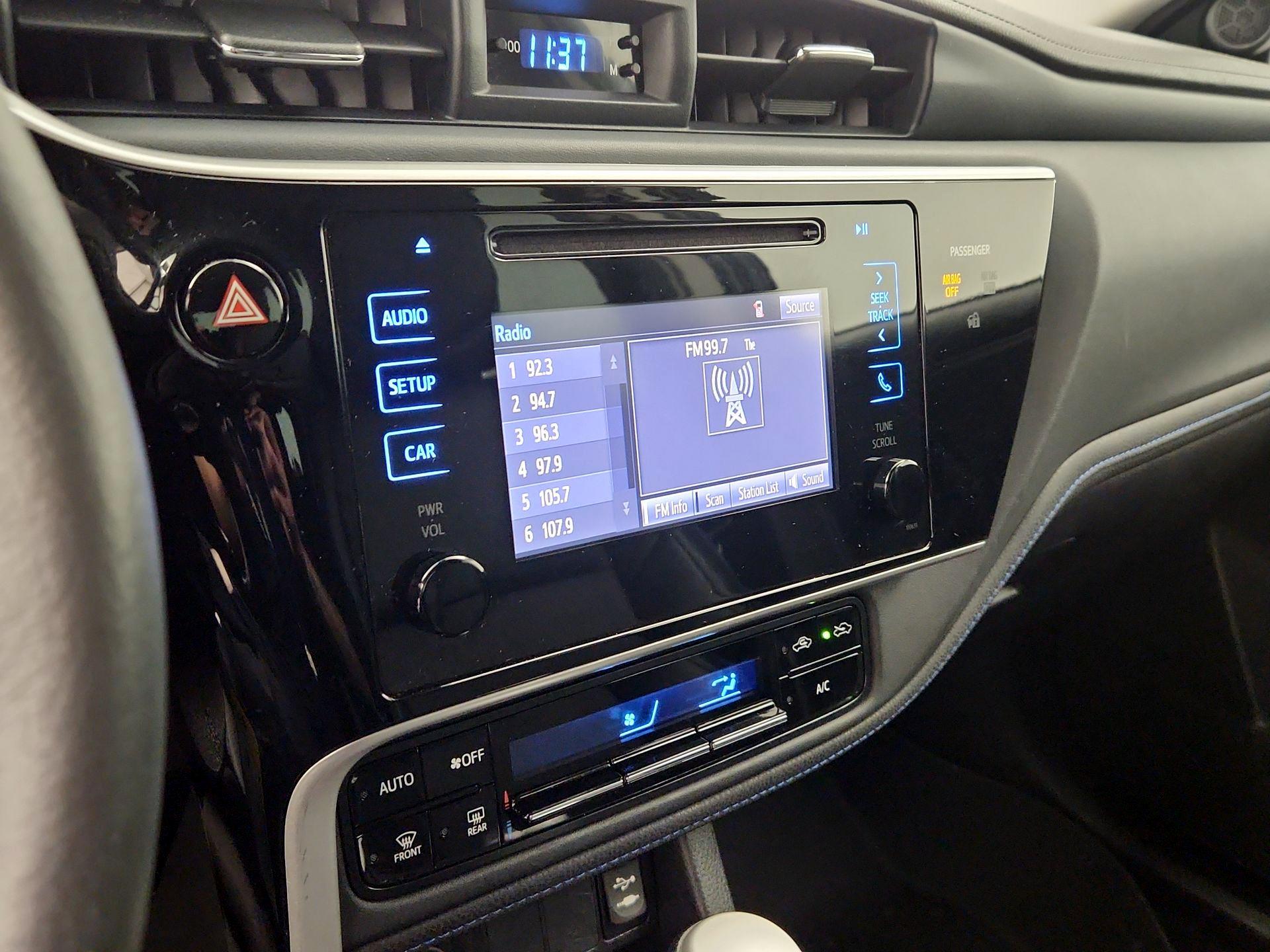 Thumbnail: 2017 Toyota Corolla - 15