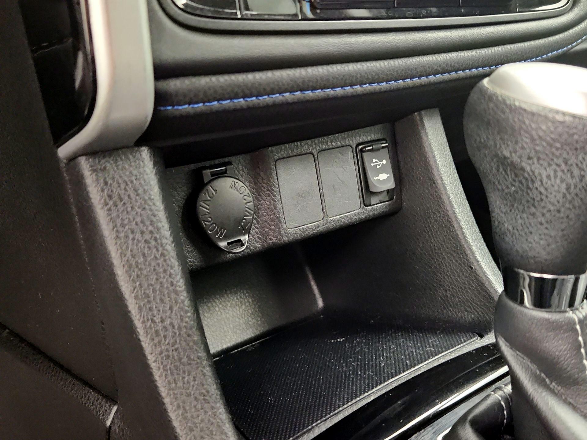 Thumbnail: 2017 Toyota Corolla - 18