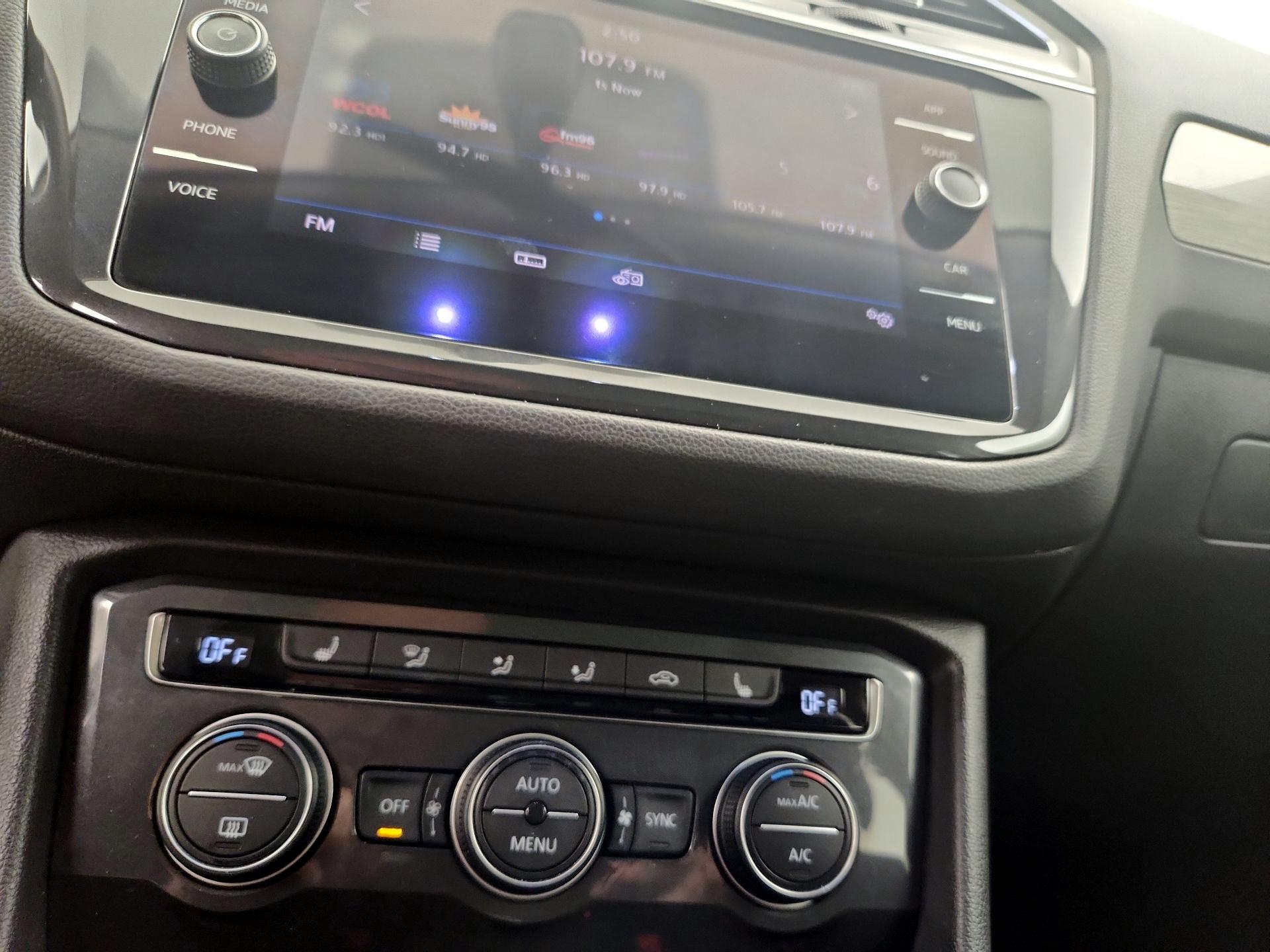 Thumbnail: 2019 Volkswagen Tiguan - 16