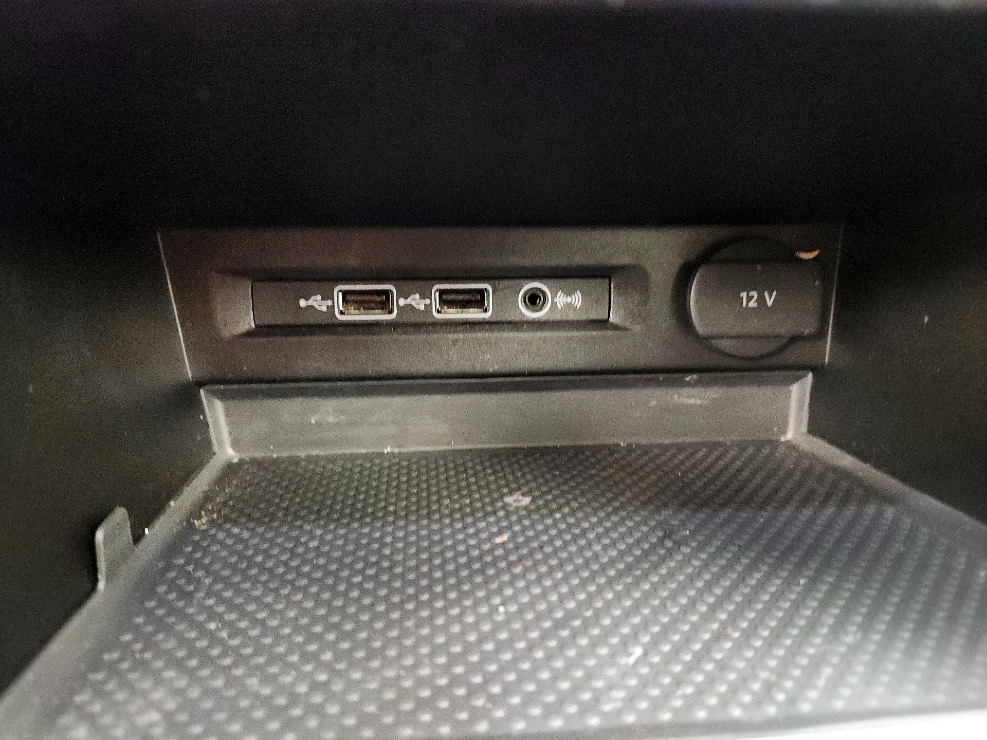 Thumbnail: 2019 Volkswagen Tiguan - 18