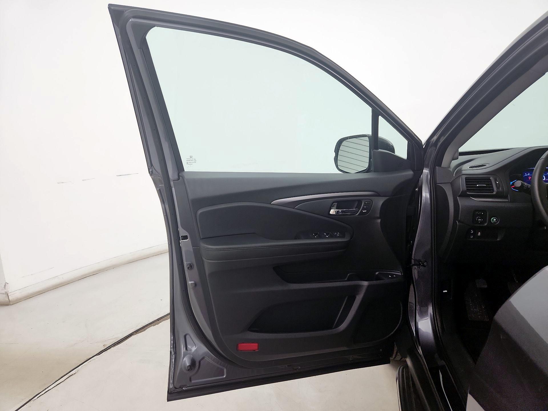 Thumbnail: 2022 Honda Pilot - 12