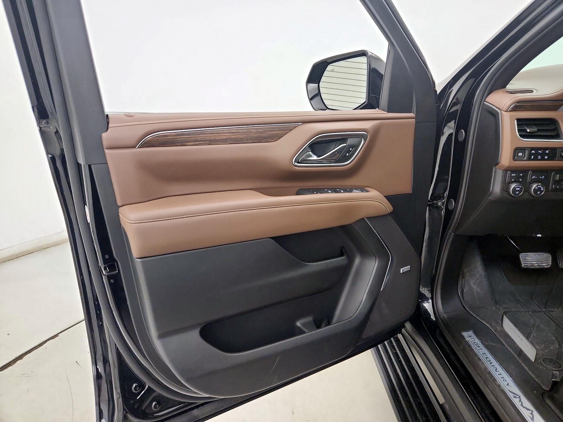 Thumbnail: 2024 Chevrolet Suburban - 12