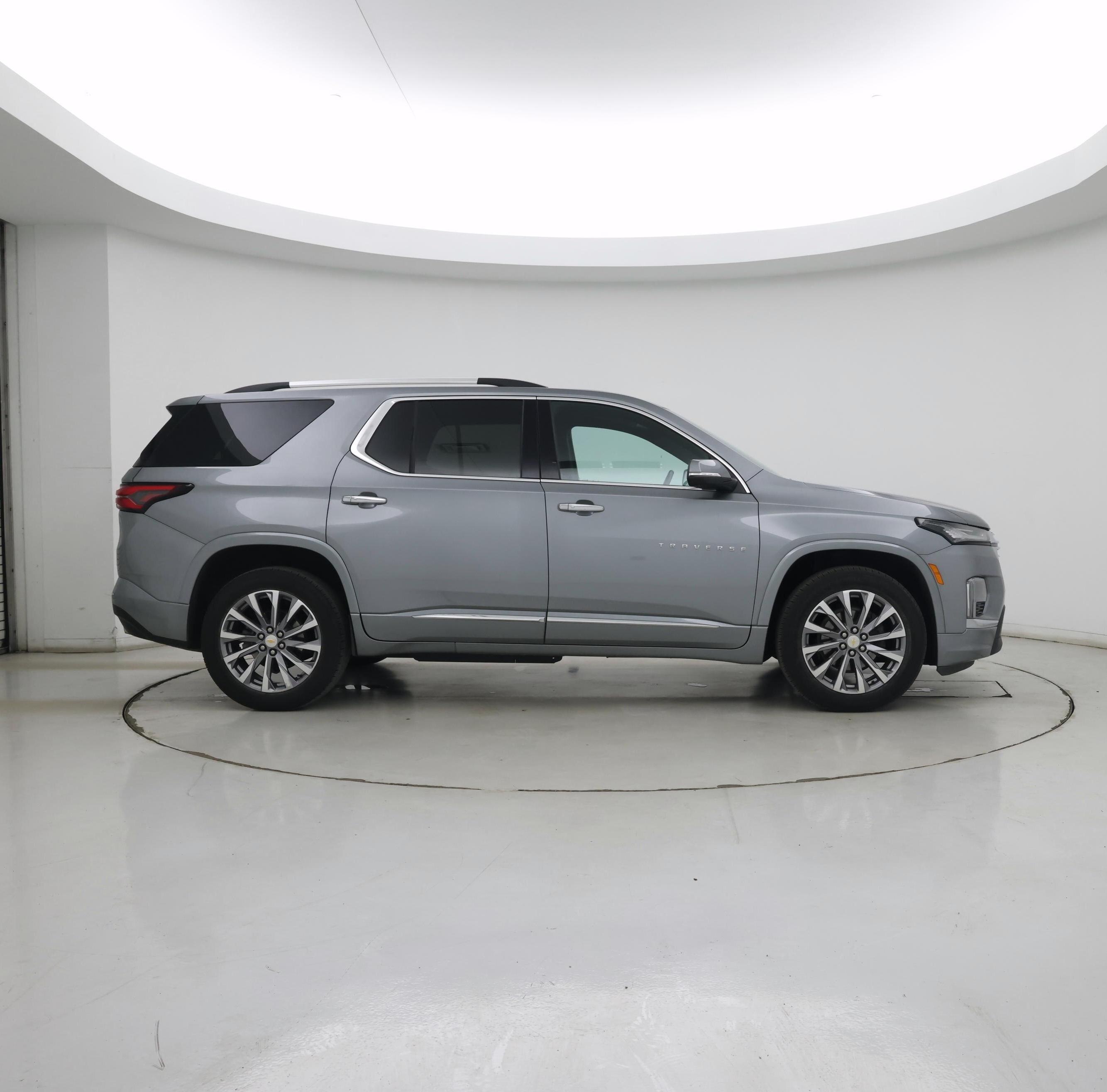 Thumbnail: 2023 Chevrolet Traverse - 7