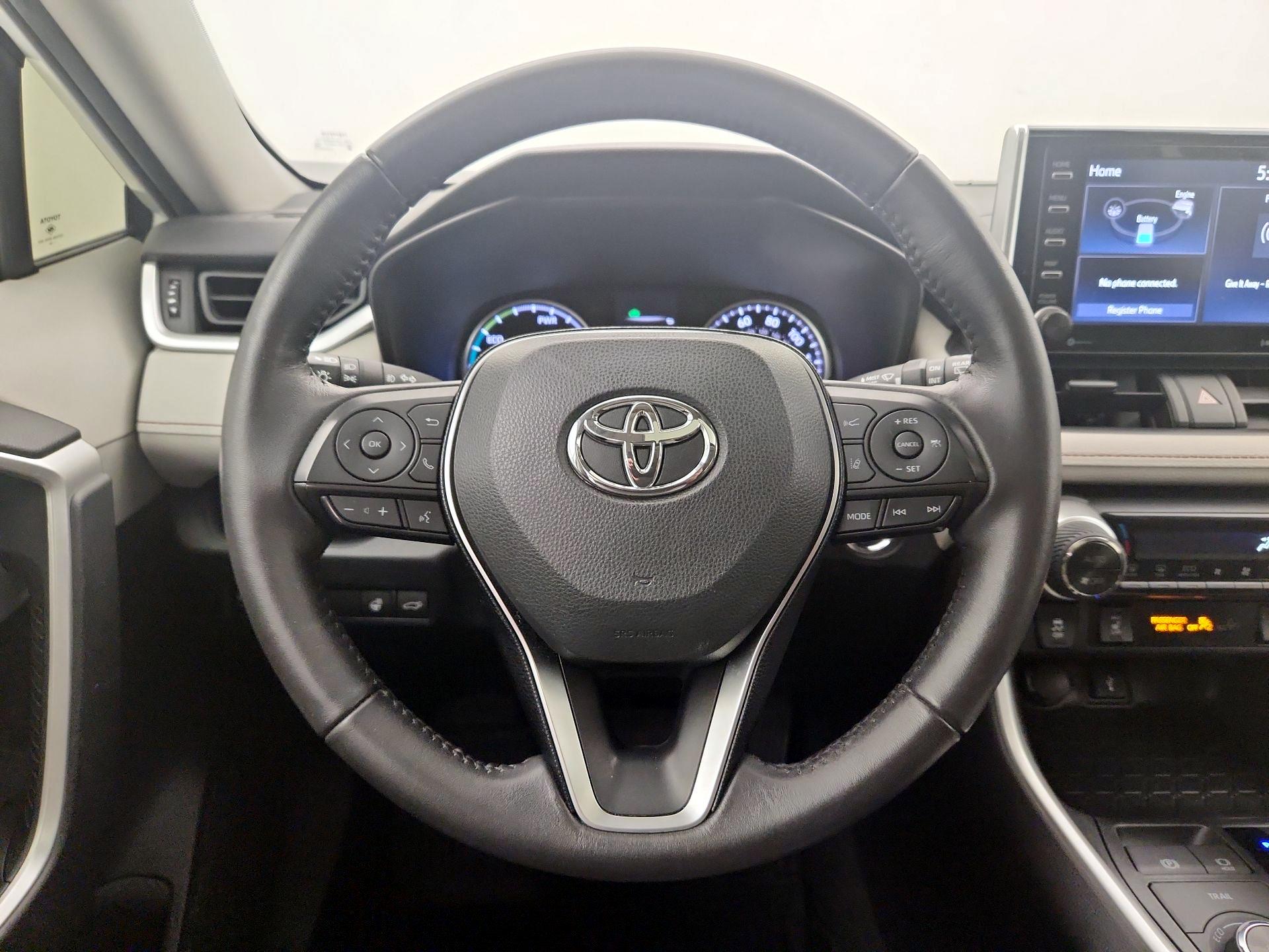 Thumbnail: 2020 Toyota RAV4 - 10