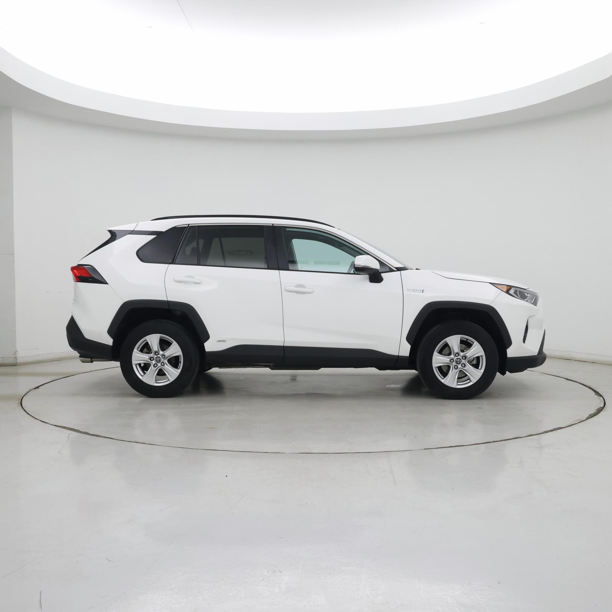 Thumbnail: 2020 Toyota RAV4 - 7