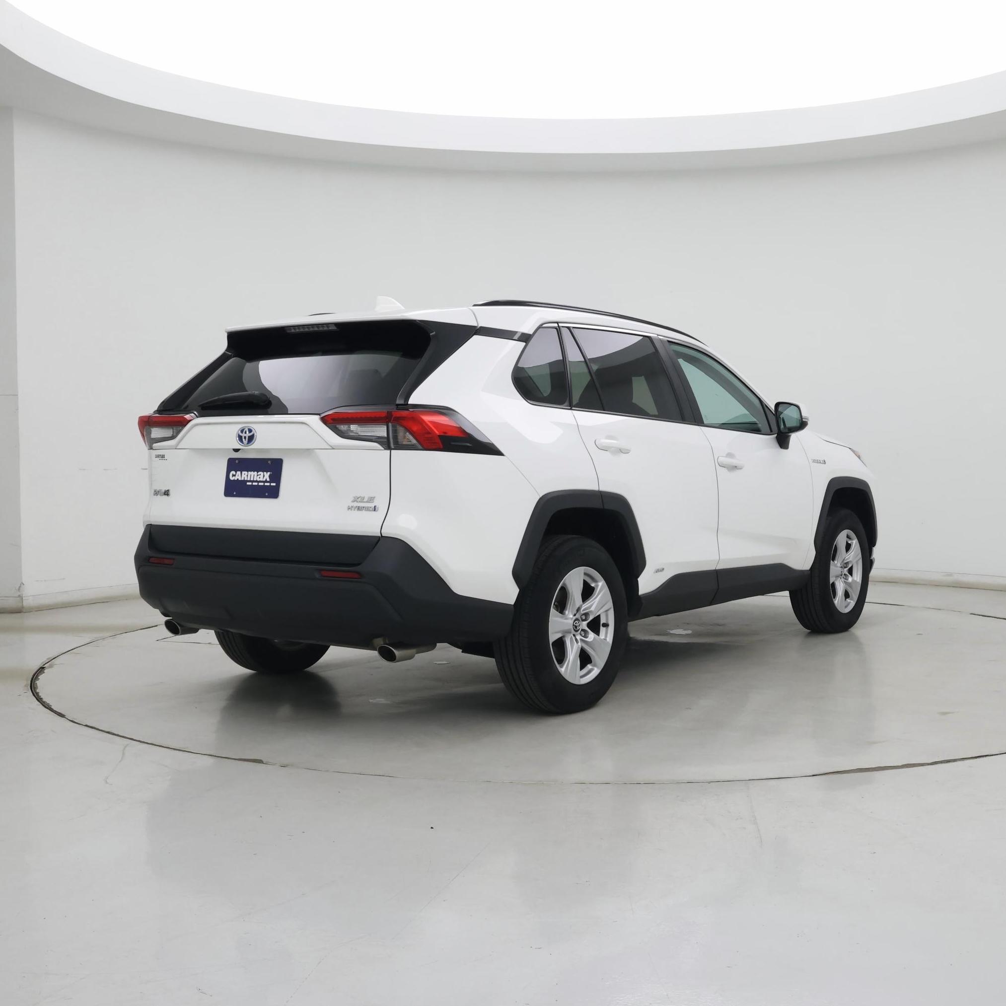 Thumbnail: 2020 Toyota RAV4 - 8