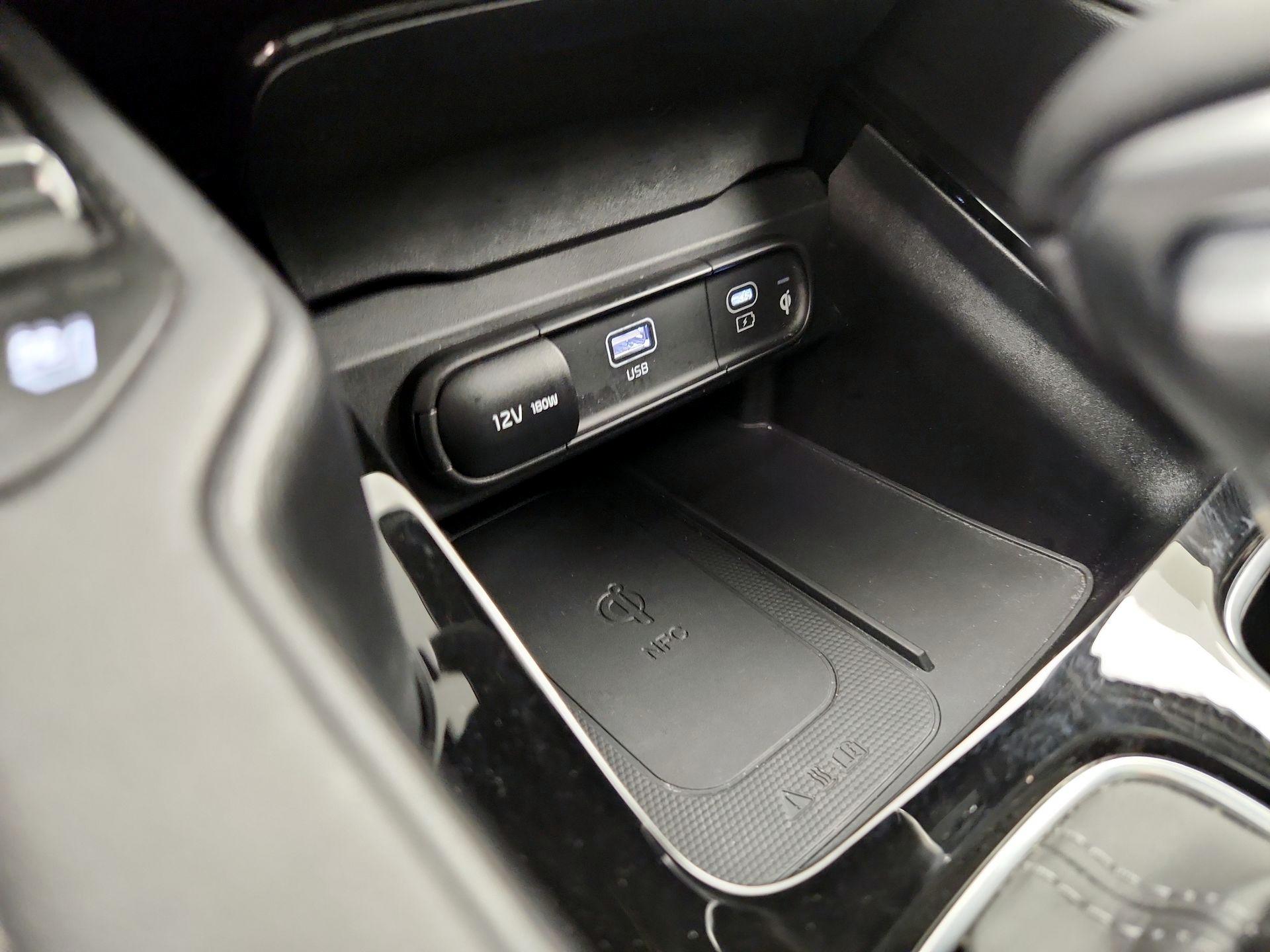 Thumbnail: 2023 Kia Telluride - 19