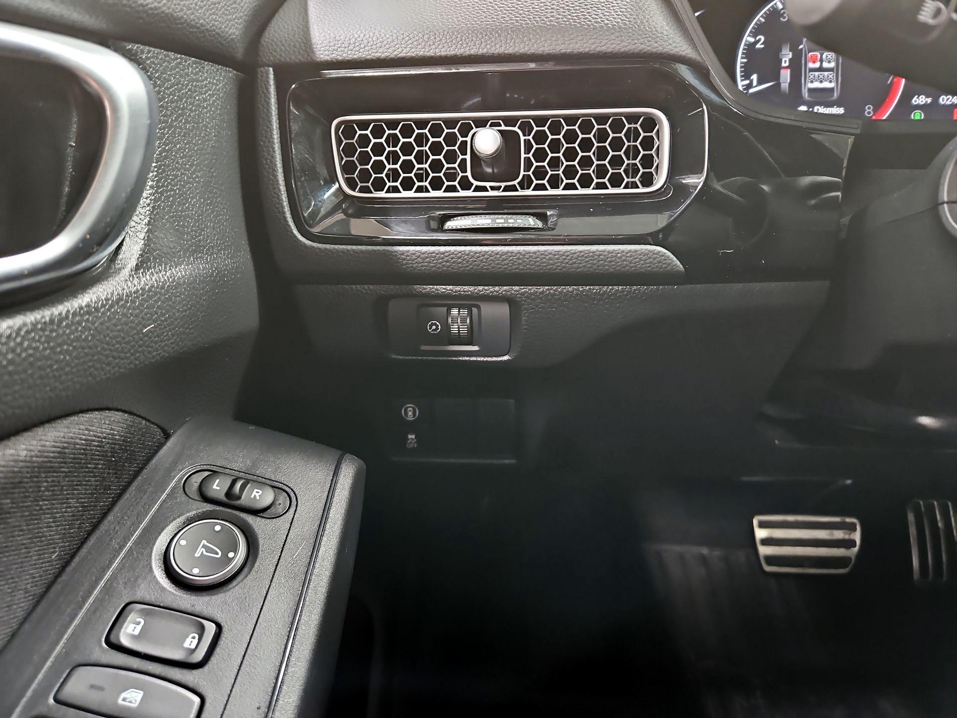 Thumbnail: 2024 Honda Civic - 13