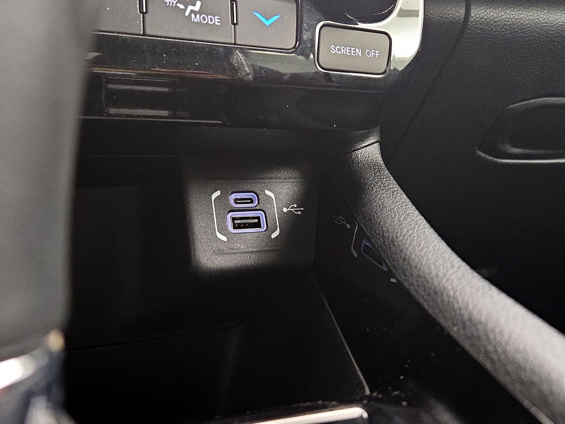 Thumbnail: 2022 Jeep Compass - 18