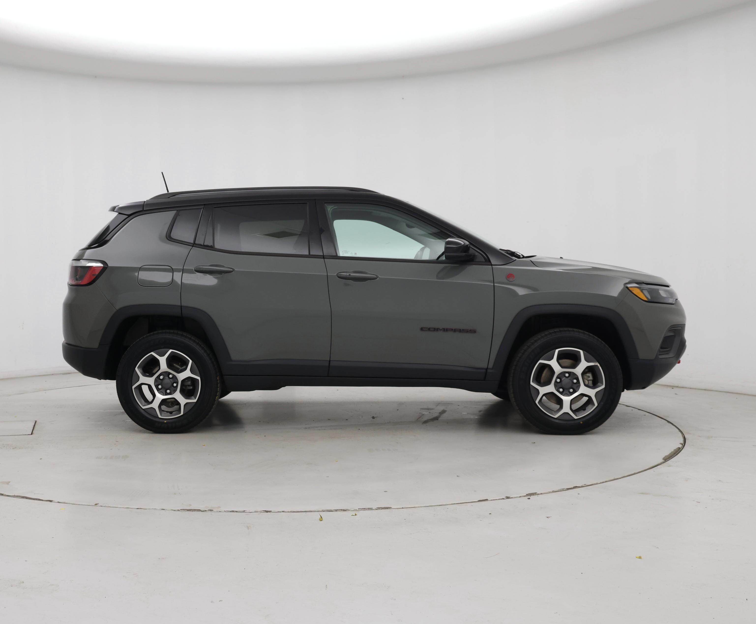 Thumbnail: 2022 Jeep Compass - 7