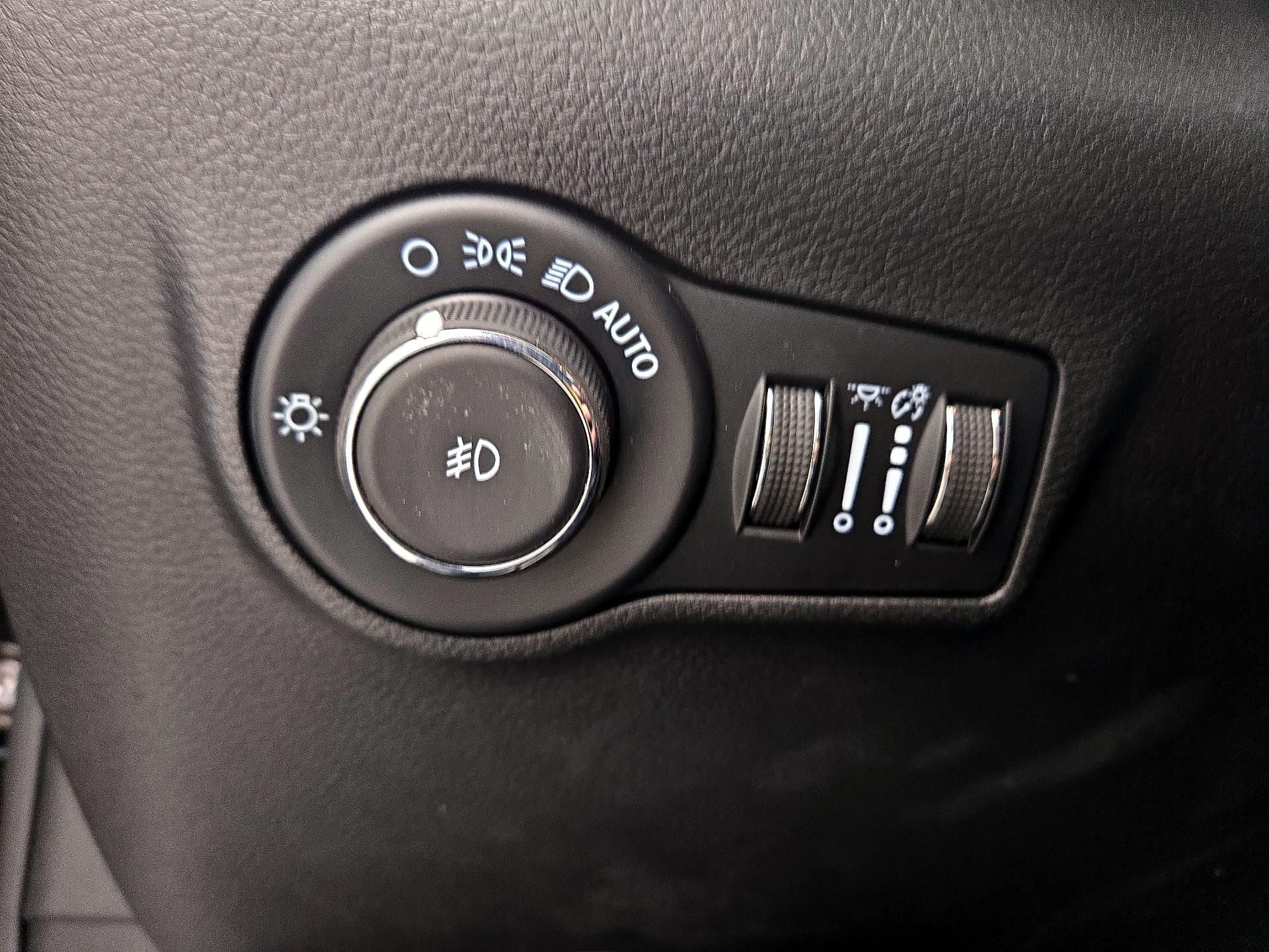 Thumbnail: 2022 Jeep Compass - 13