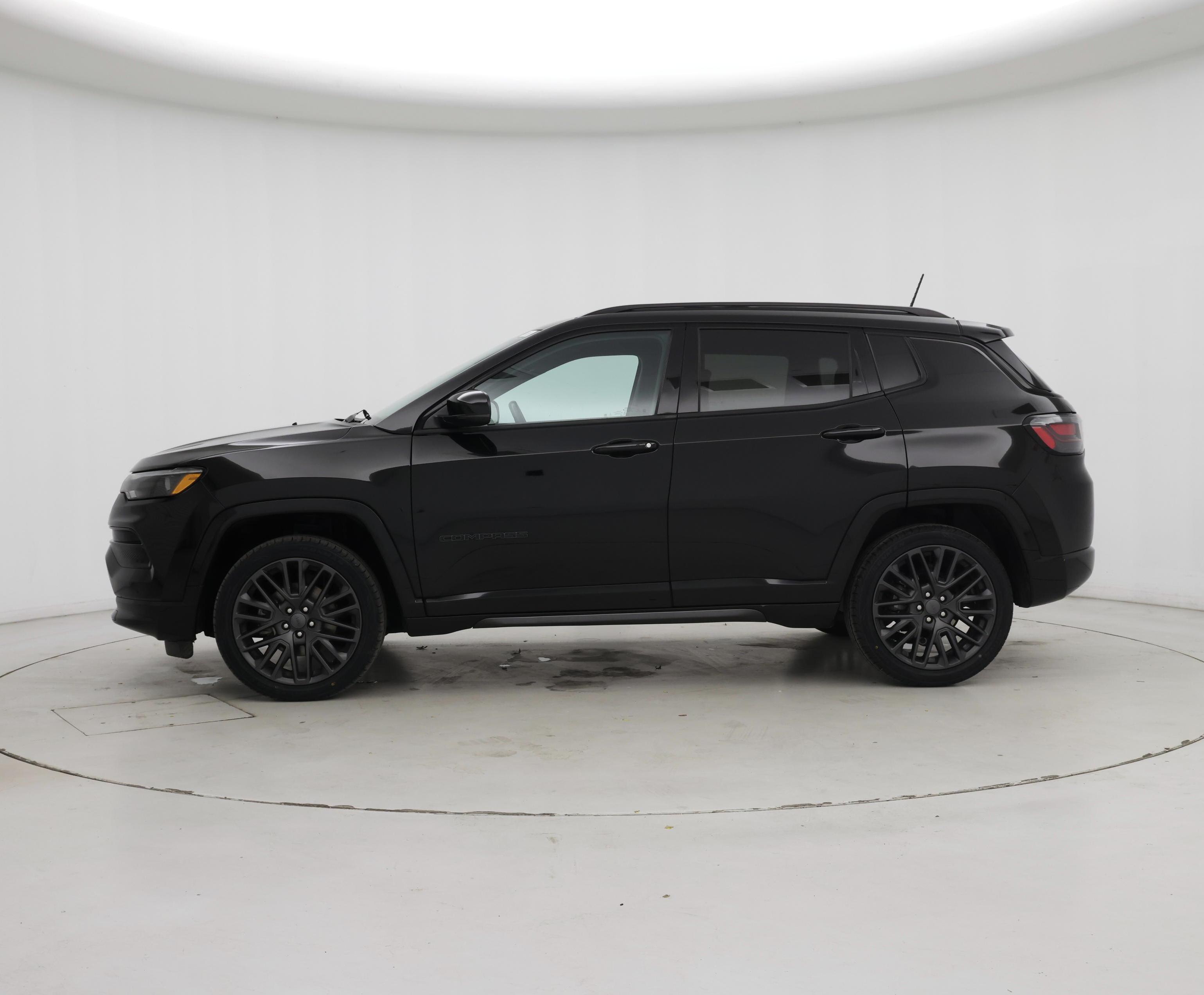 Thumbnail: 2022 Jeep Compass - 3