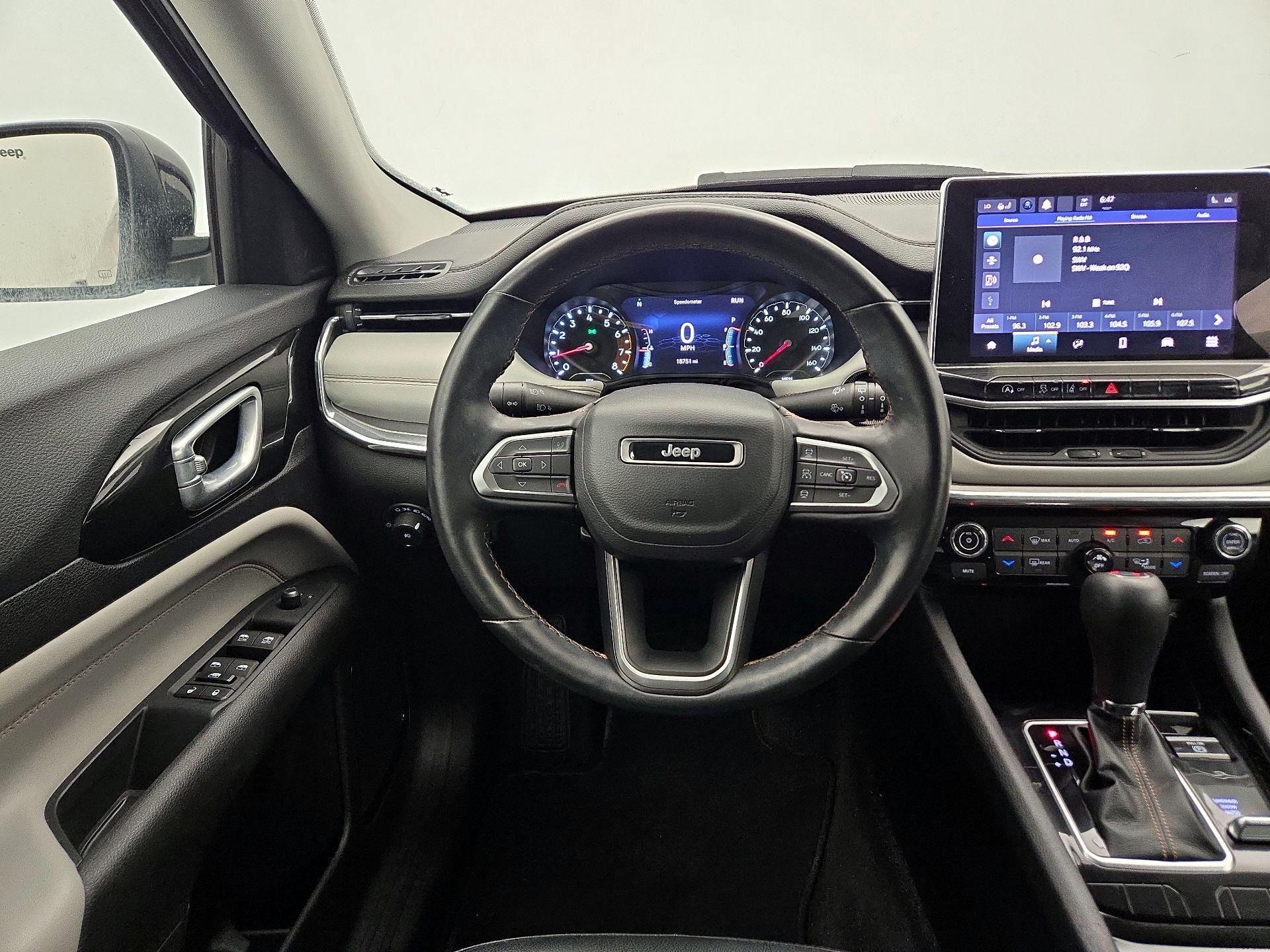 Thumbnail: 2022 Jeep Compass - 10