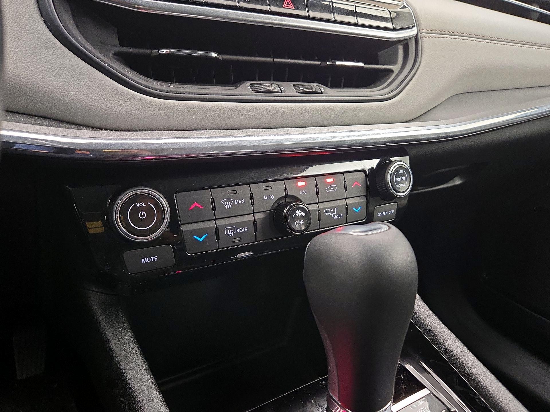 Thumbnail: 2022 Jeep Compass - 16