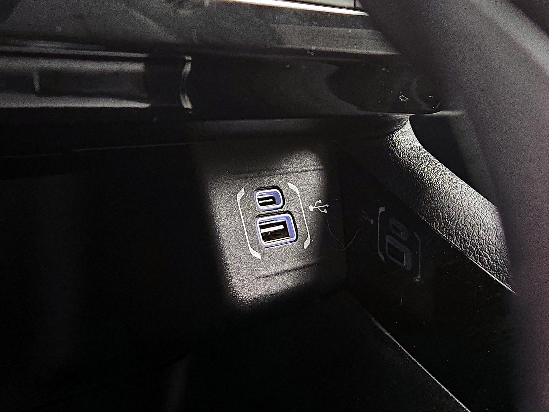 Thumbnail: 2022 Jeep Compass - 18