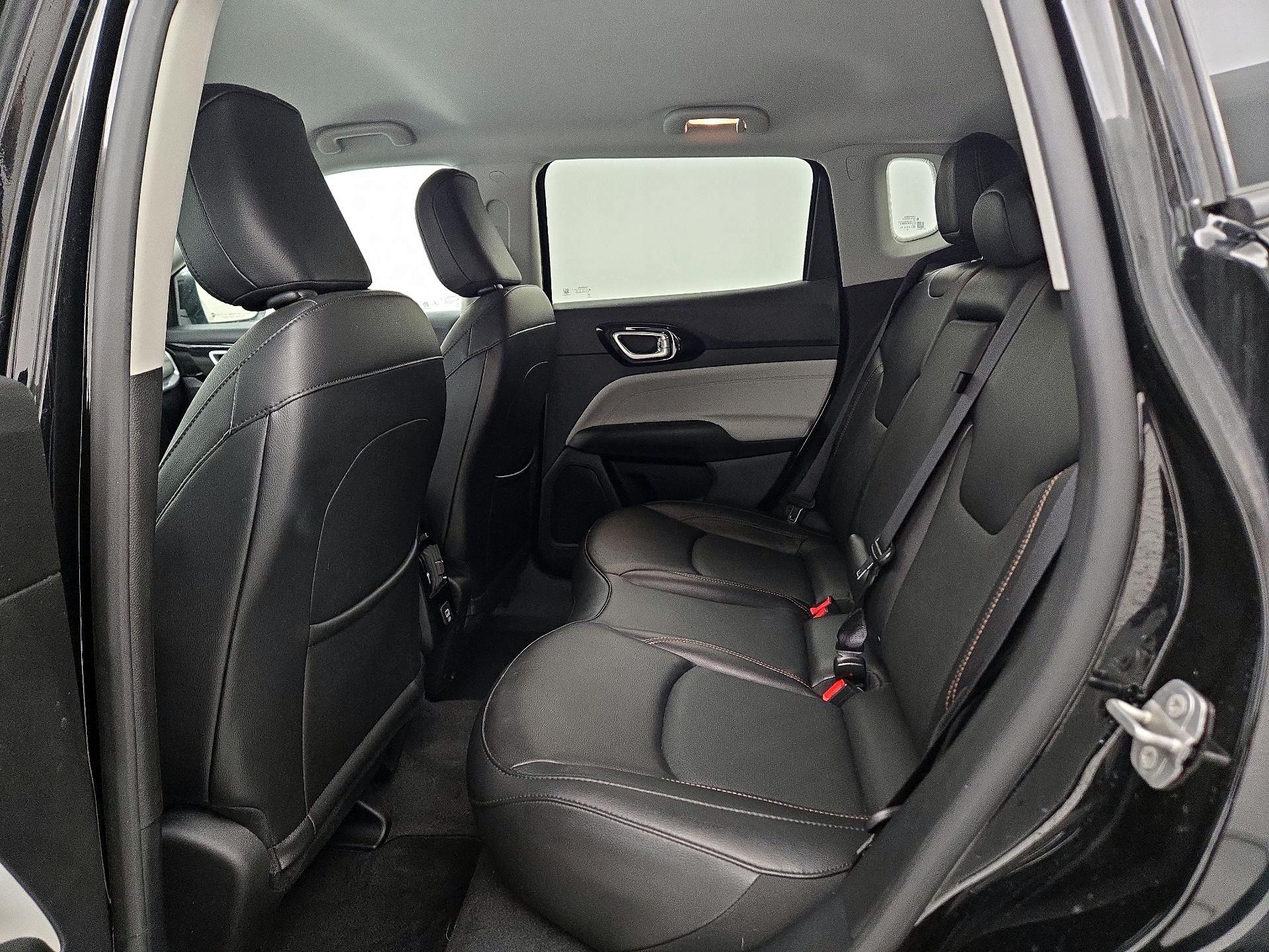 Thumbnail: 2022 Jeep Compass - 19