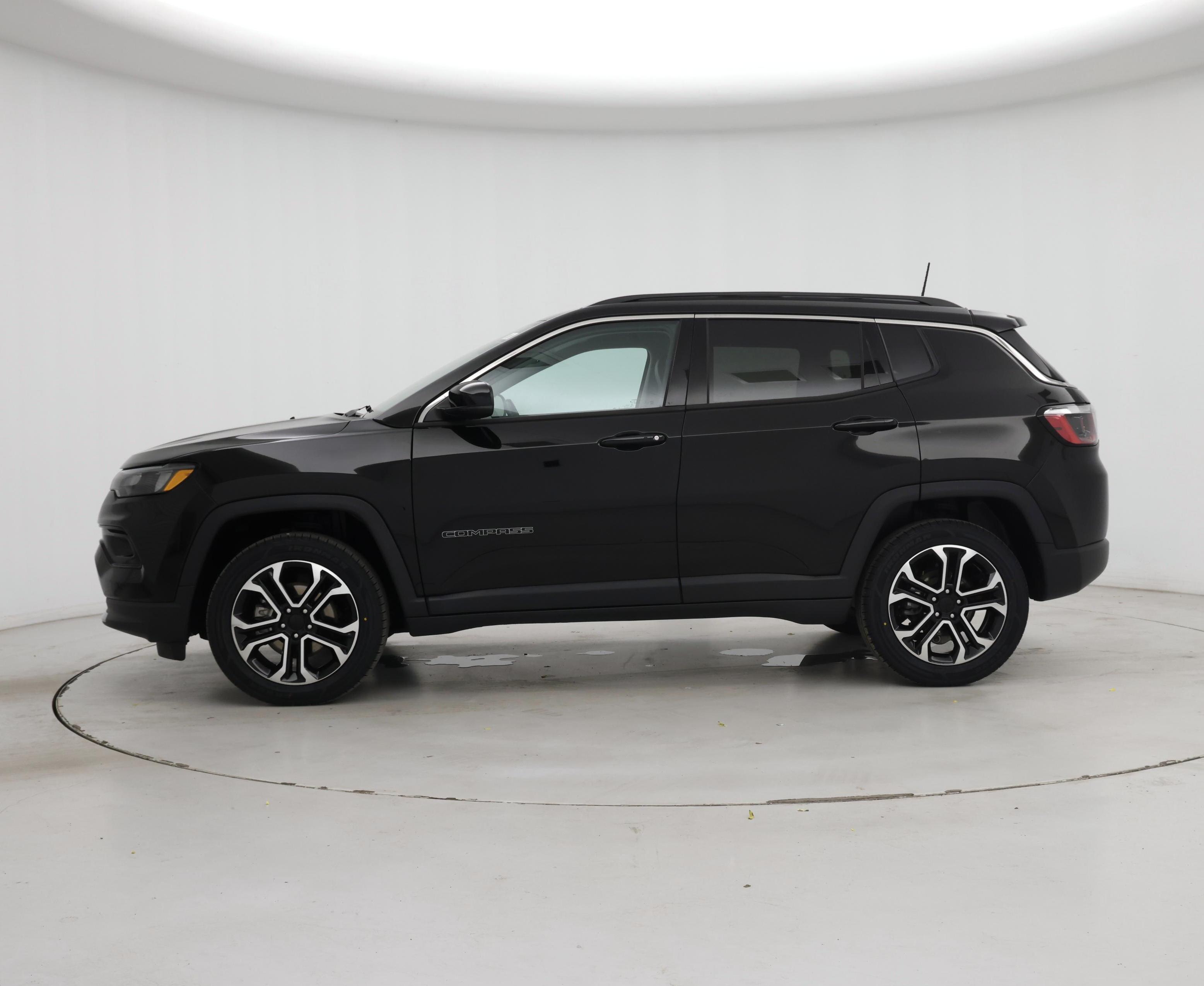 Thumbnail: 2022 Jeep Compass - 3