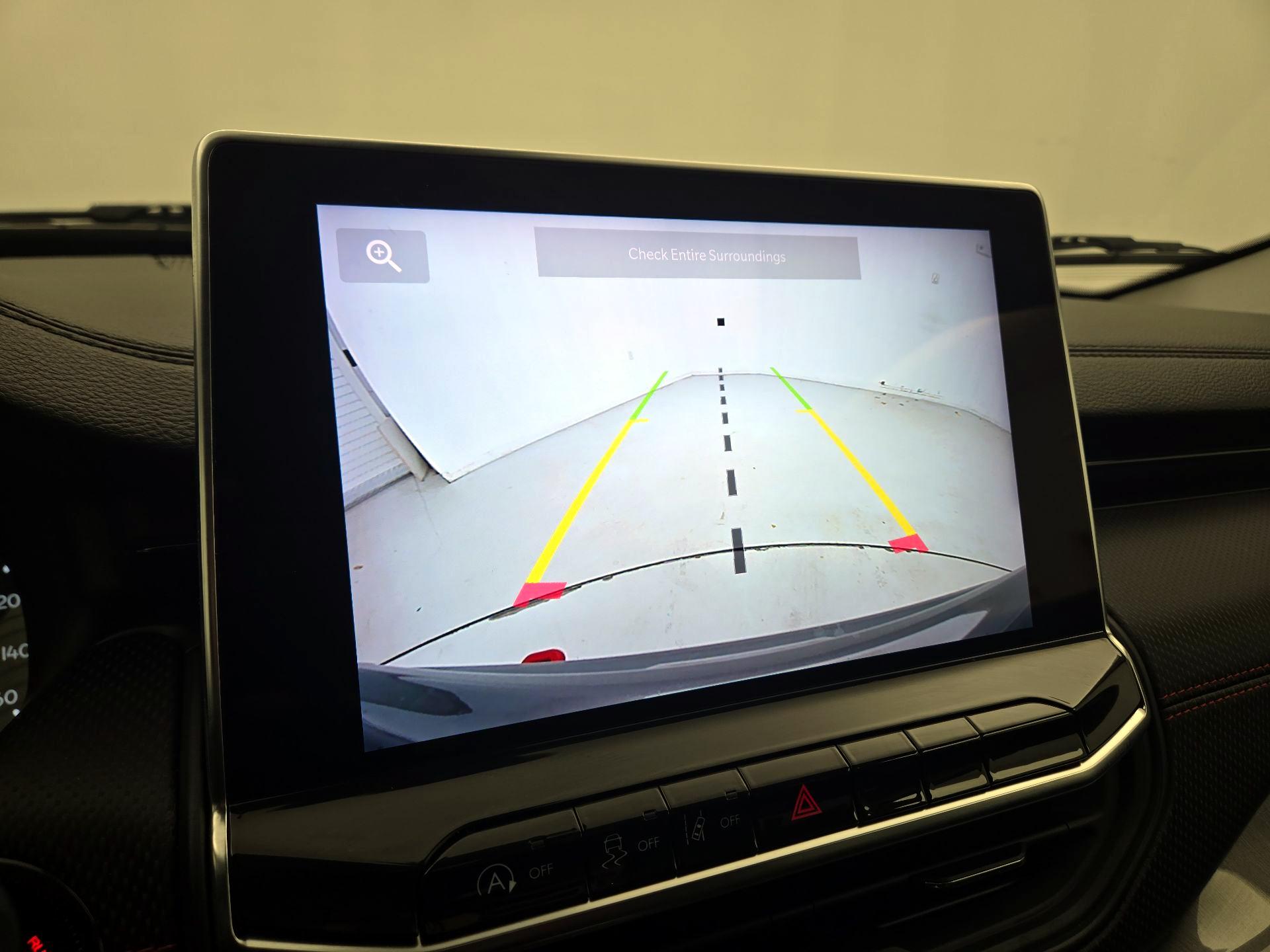 Thumbnail: 2022 Jeep Compass - 14