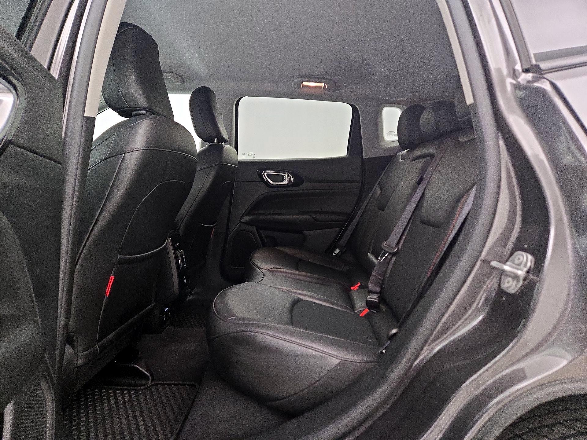 Thumbnail: 2022 Jeep Compass - 19