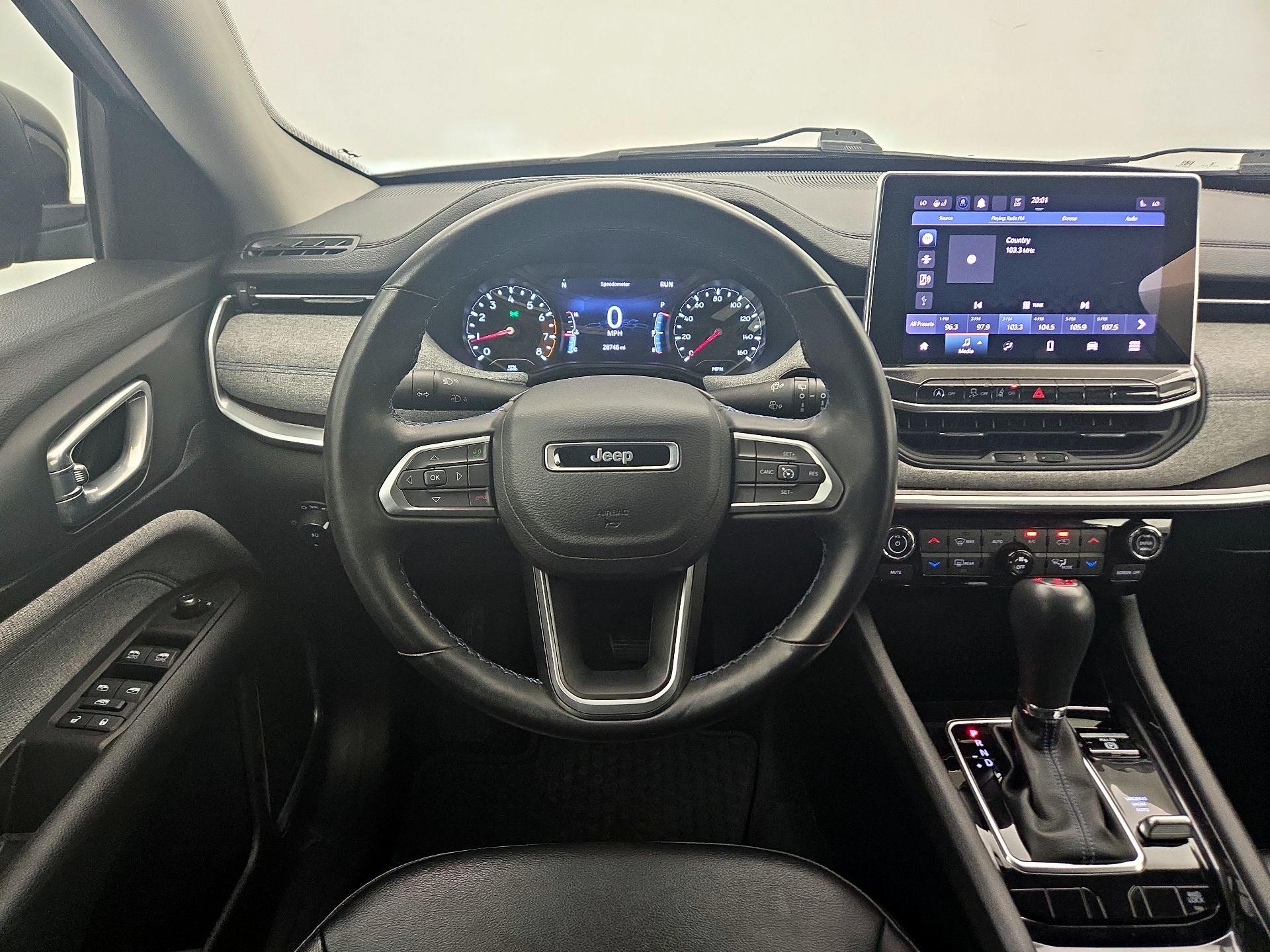 Thumbnail: 2022 Jeep Compass - 10