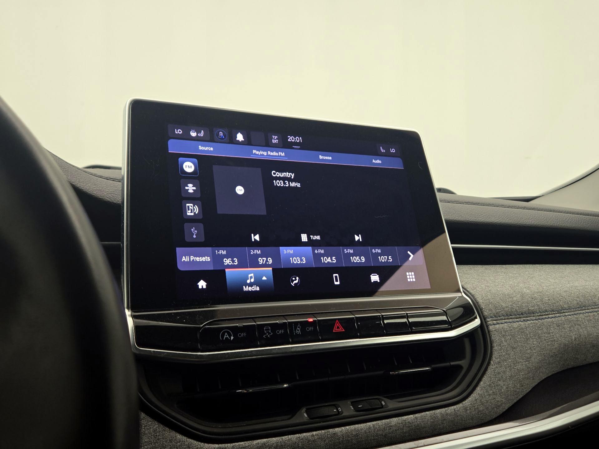 Thumbnail: 2022 Jeep Compass - 15