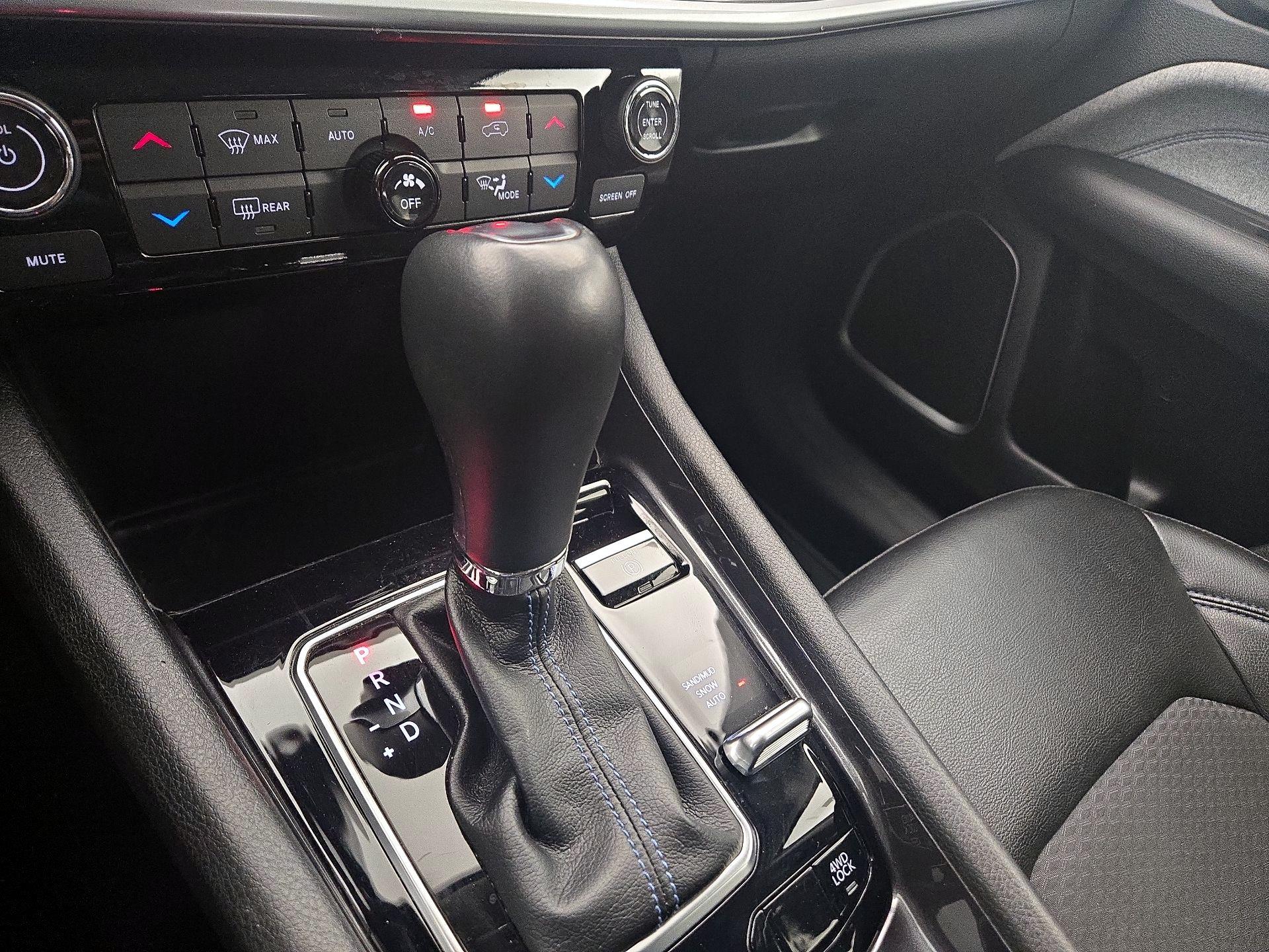 Thumbnail: 2022 Jeep Compass - 17