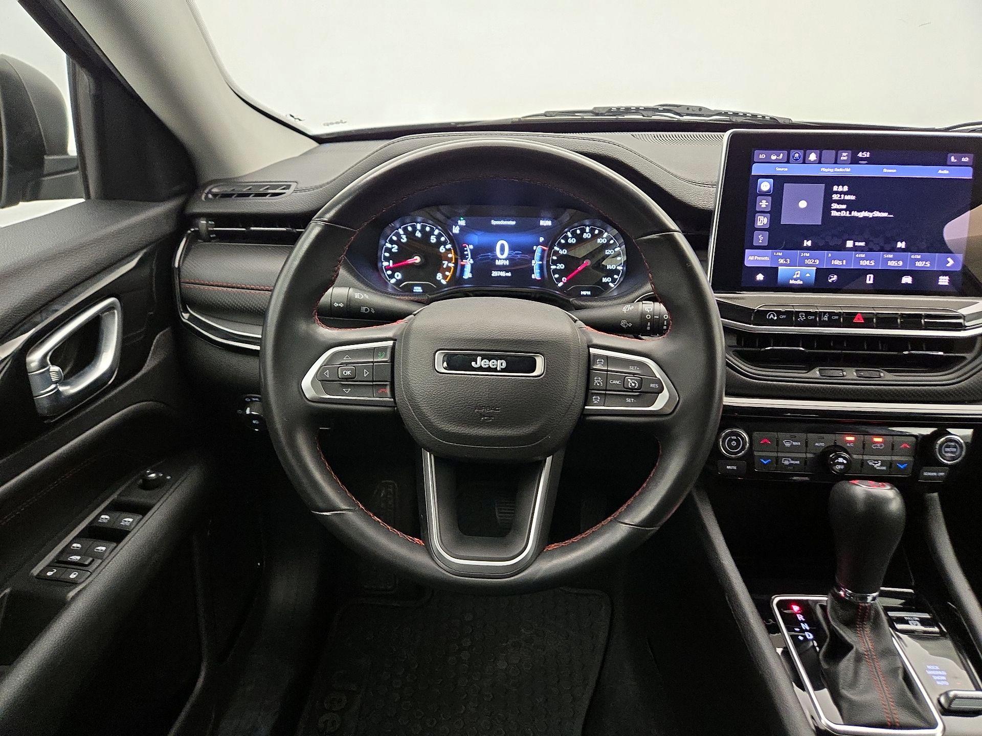 Thumbnail: 2022 Jeep Compass - 10