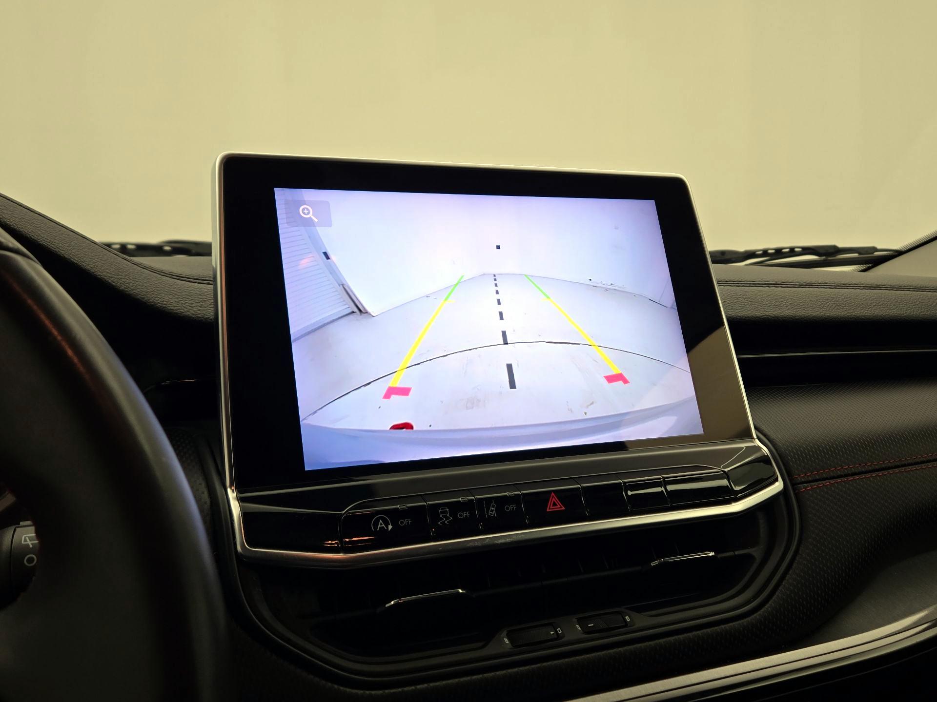 Thumbnail: 2022 Jeep Compass - 14